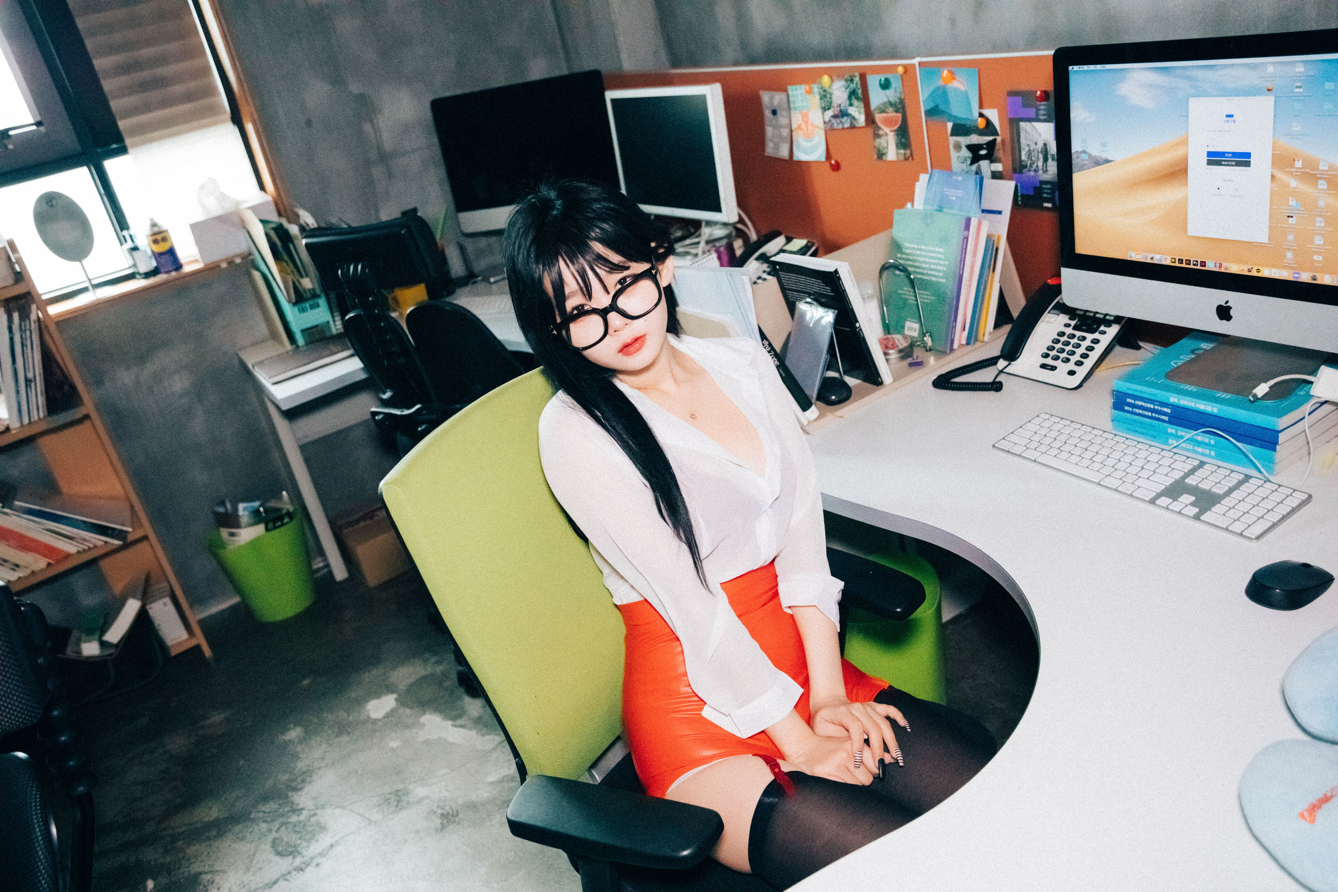 [LOOZY] Zia – Office slave [199P]-66COS