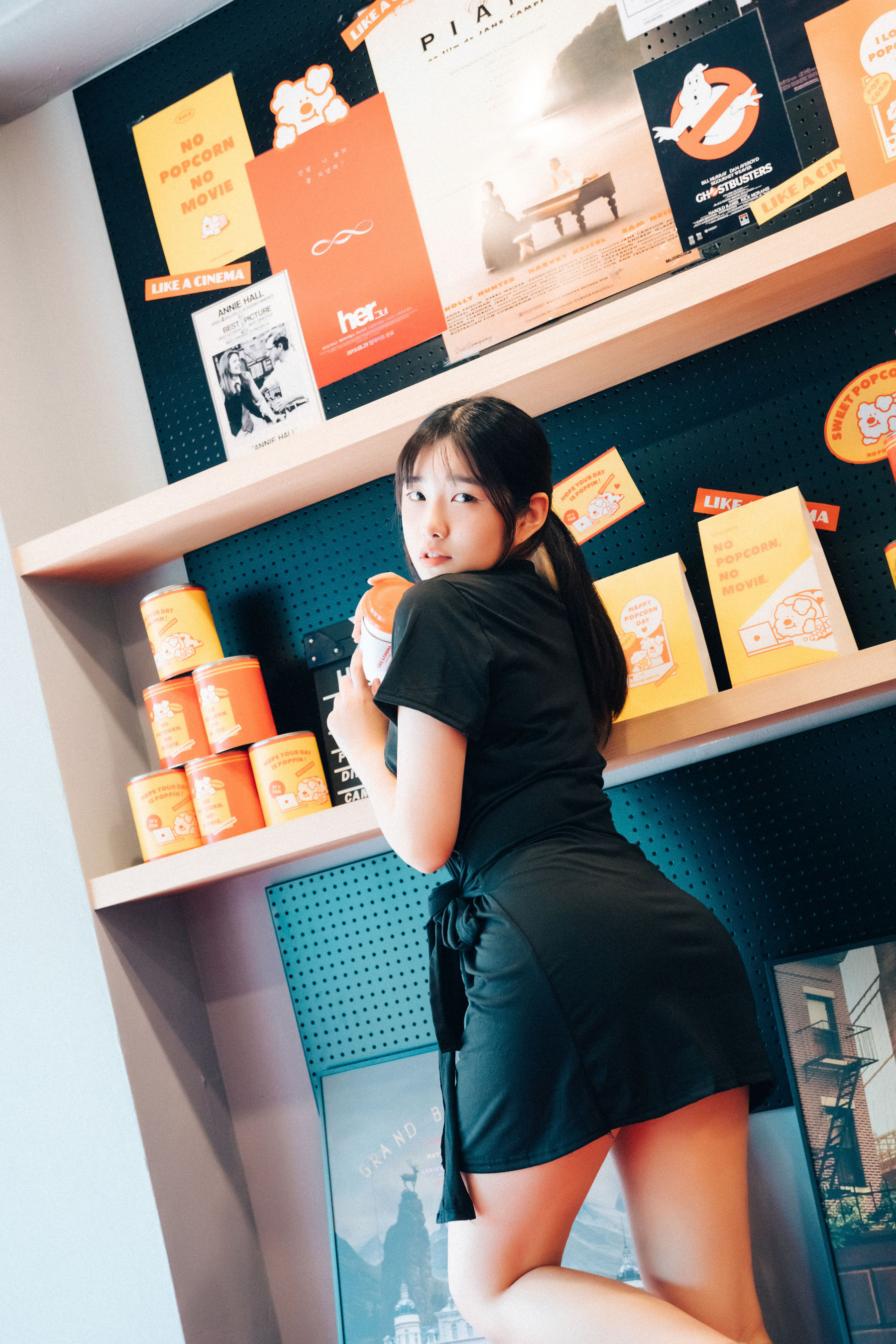[LOOZY] Sonson – Cinema girl [77P]-66COS