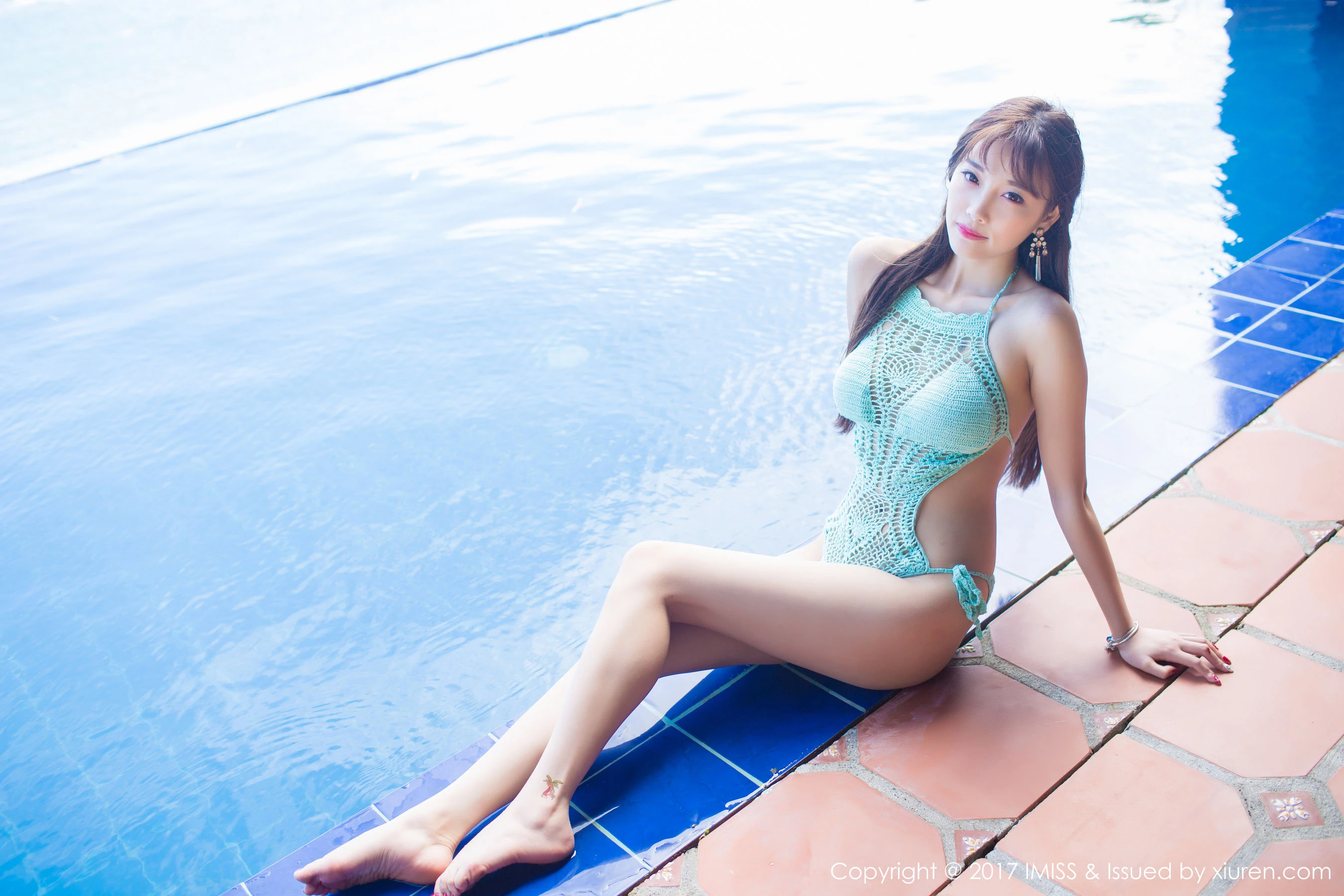 sugar小甜心CC《针织比基尼+黑丝美腿》 爱蜜社 Vol.147-66COS