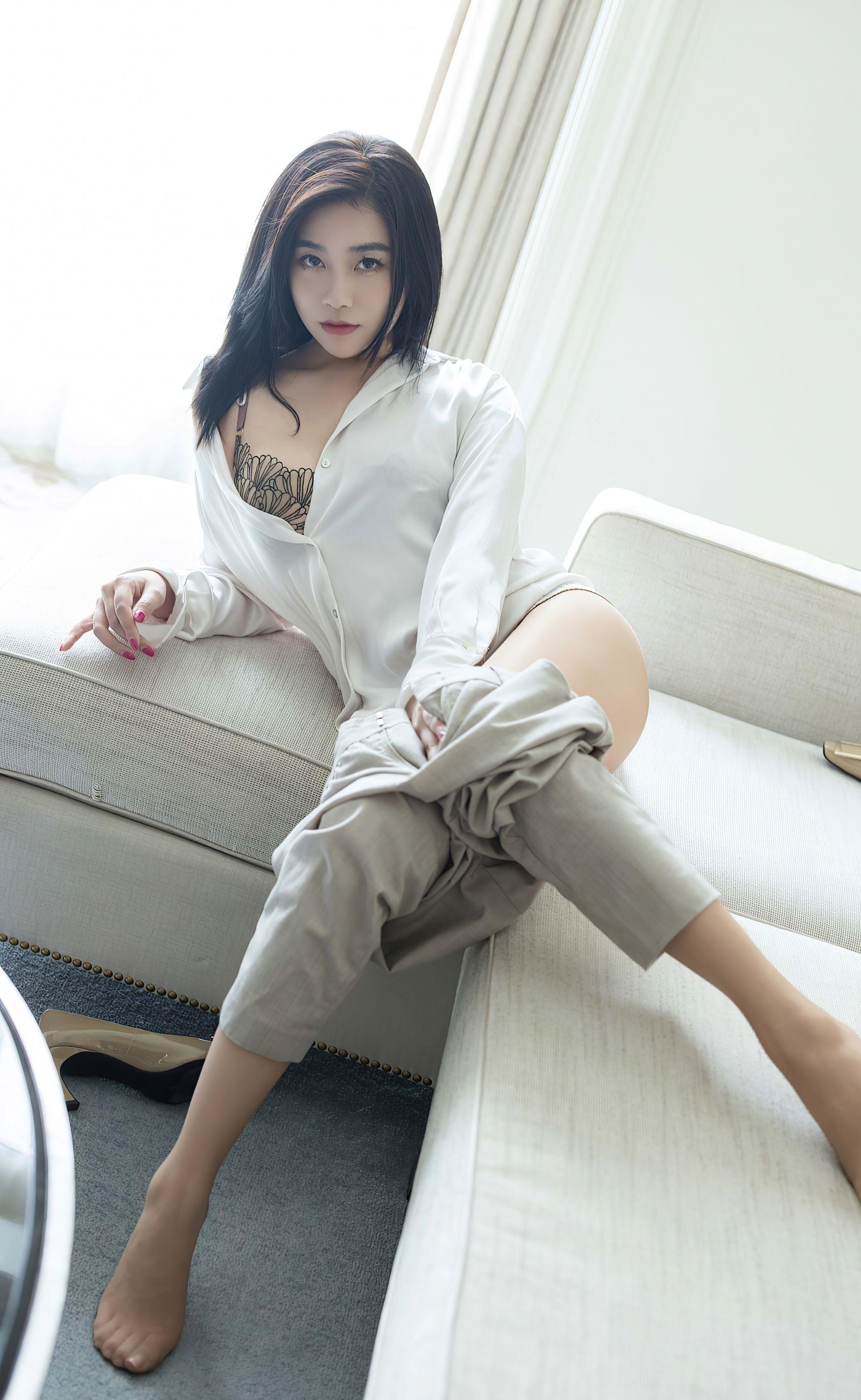 爱蜜社 VOL.800 许诺Sabrina 肉色嘻袜 [40P] 插图3