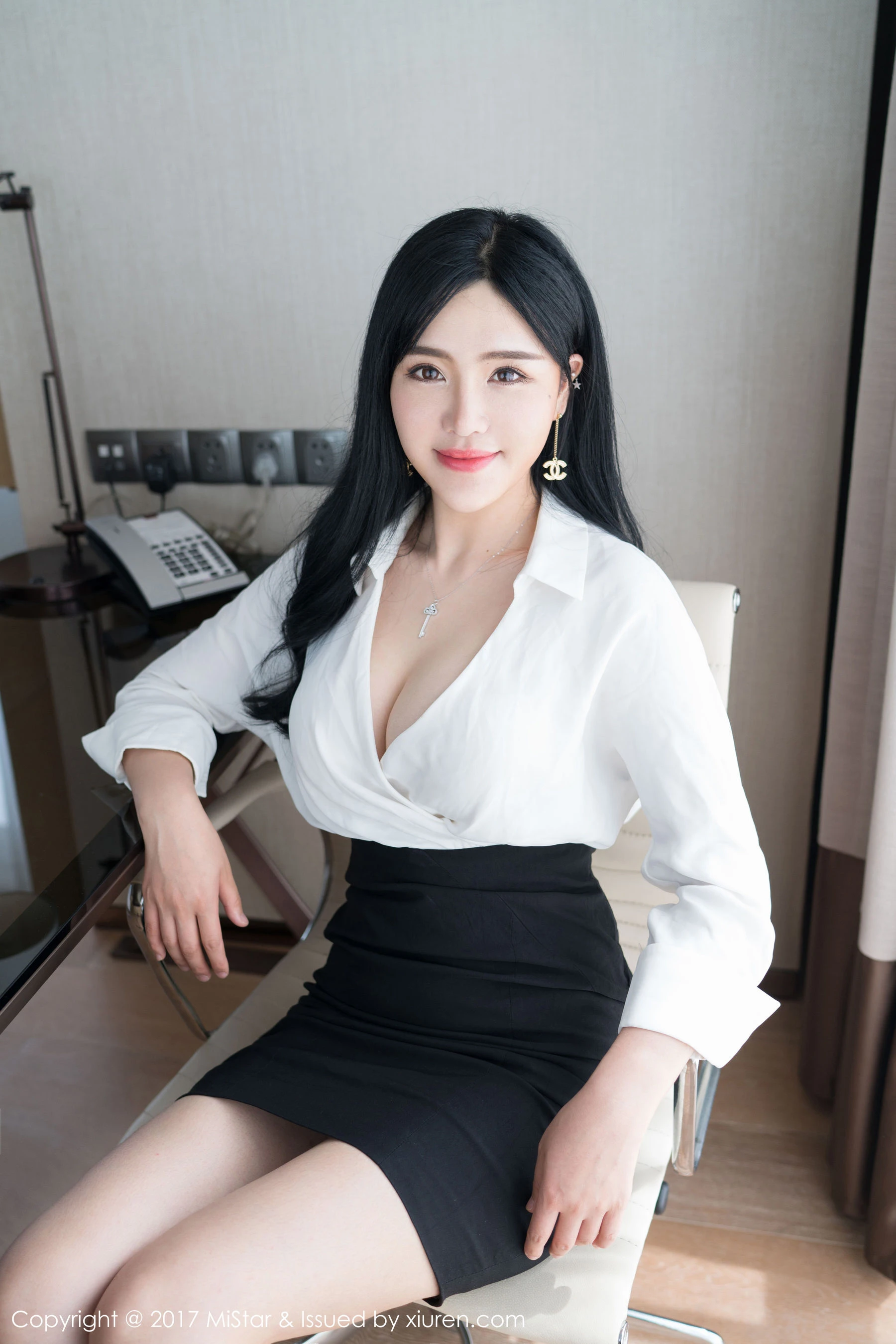 刘钰儿《性感OL秘书系列》 魅妍社 VOL.172-66COS
