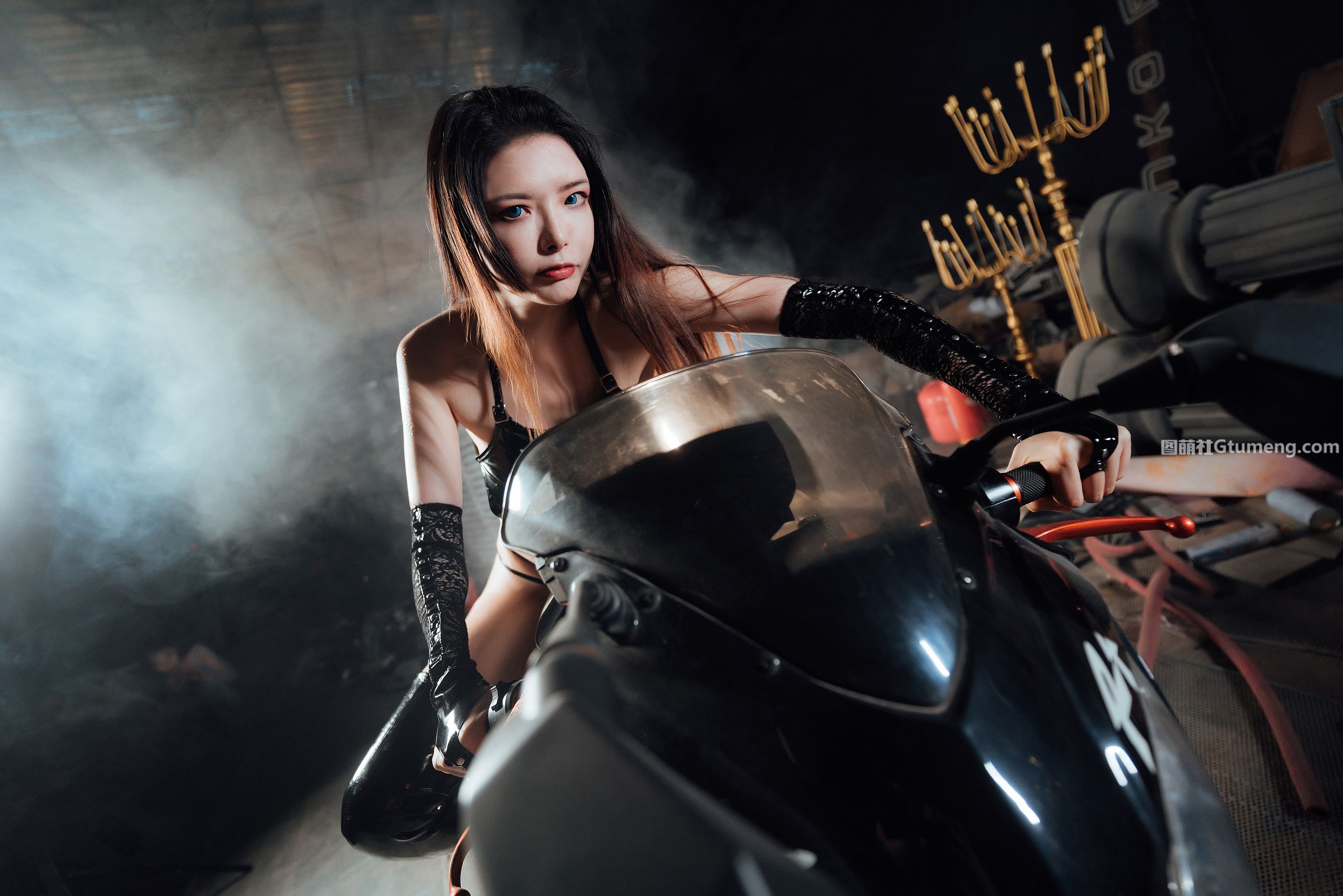 秋和柯基(夏小秋秋秋) – 机魂肚兜 [30P] 插图2