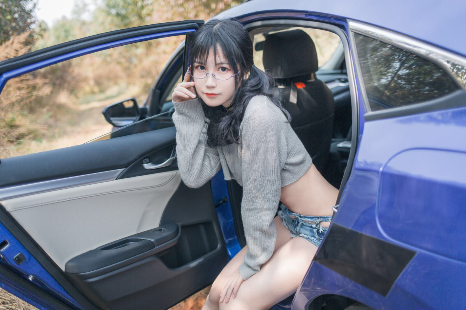 [萝莉COS] 逐月su – 车内篇 [45P]-66COS