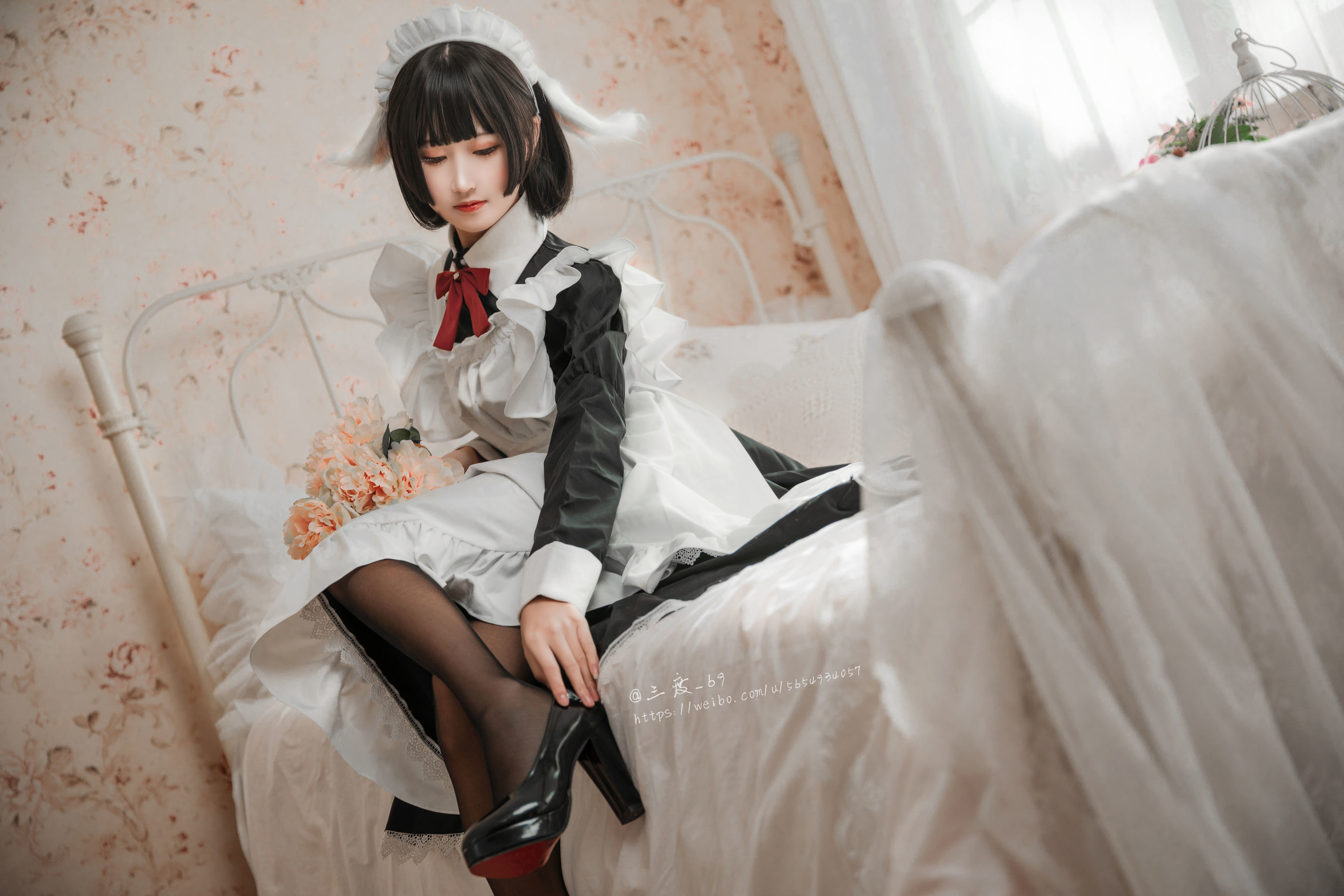 微博妹子三度_69 兔耳女仆 [36P]-66COS