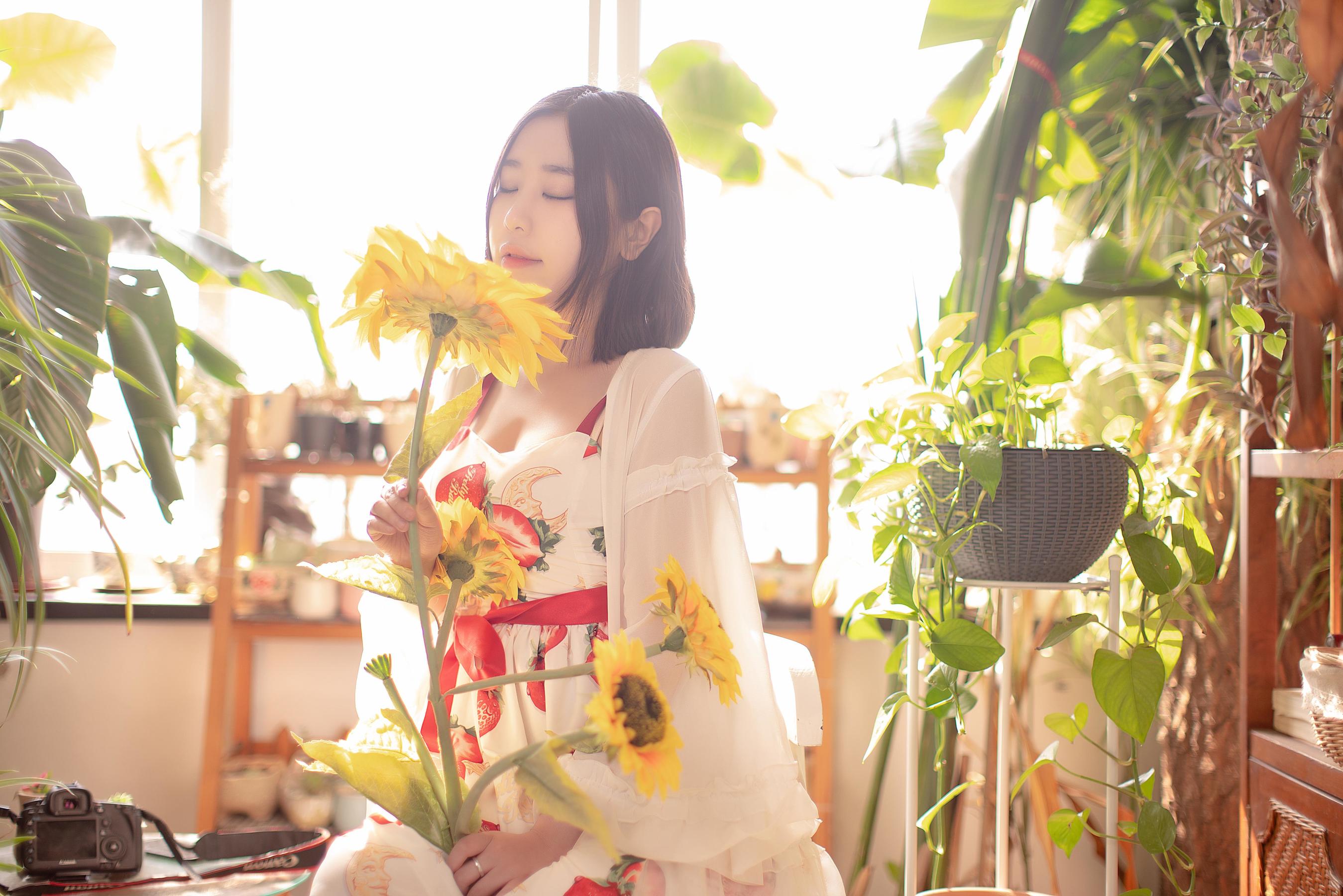 动漫博主穆零Mu0 – 小草莓 [26P]-66COS