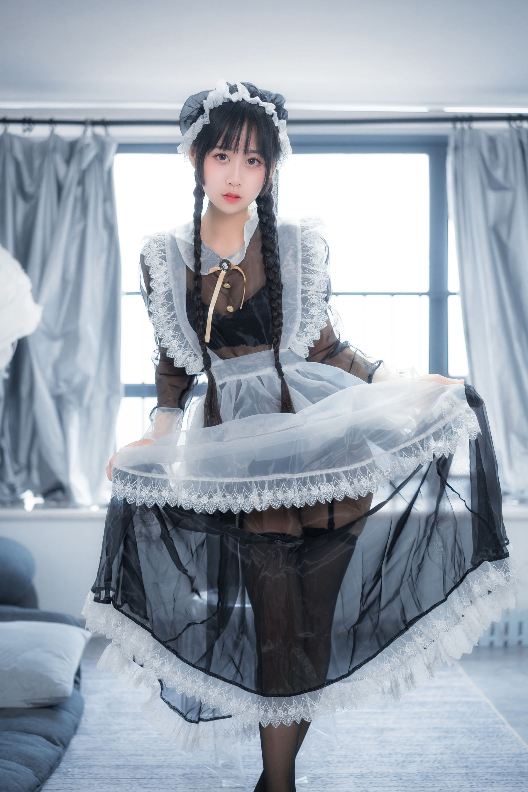 阳光美少女萌芽儿o0 – 透明女仆2 [27P]-66COS