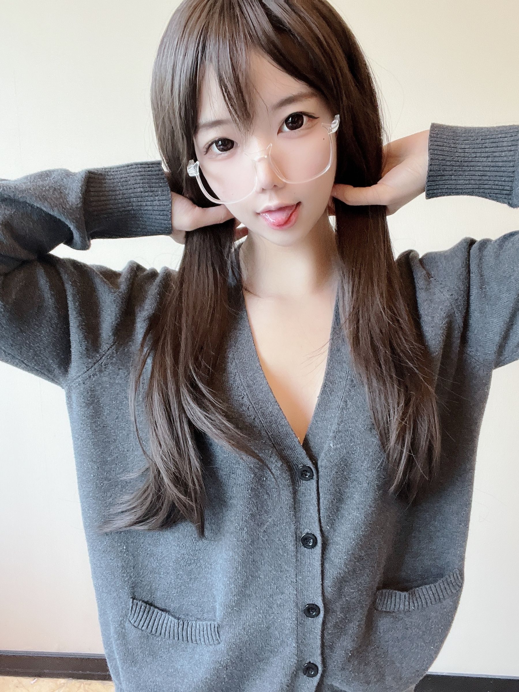 莉犬酱 – 黑丝白蕾丝 [51P]-66COS