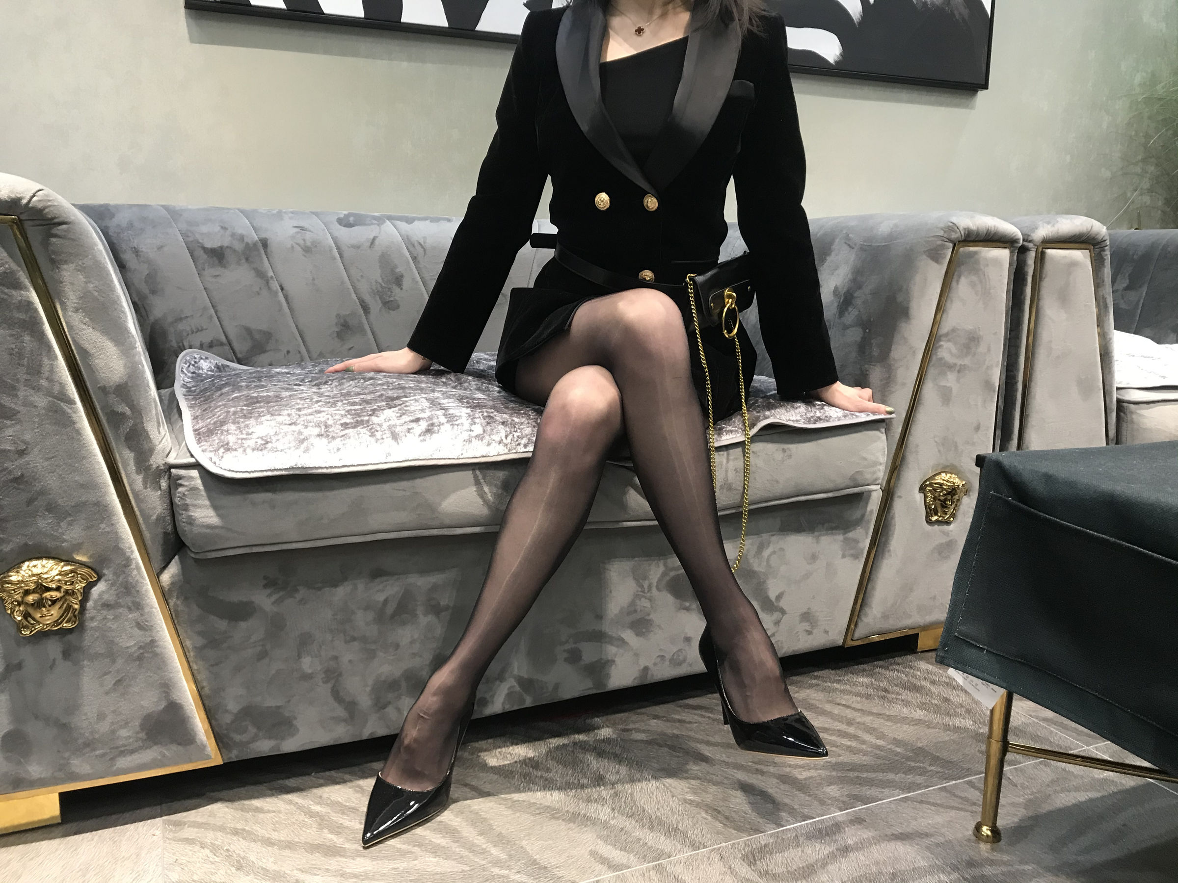 丝足博主麋鹿_Monroe 2020.03.15 会所黑丝 [18P] 插图5