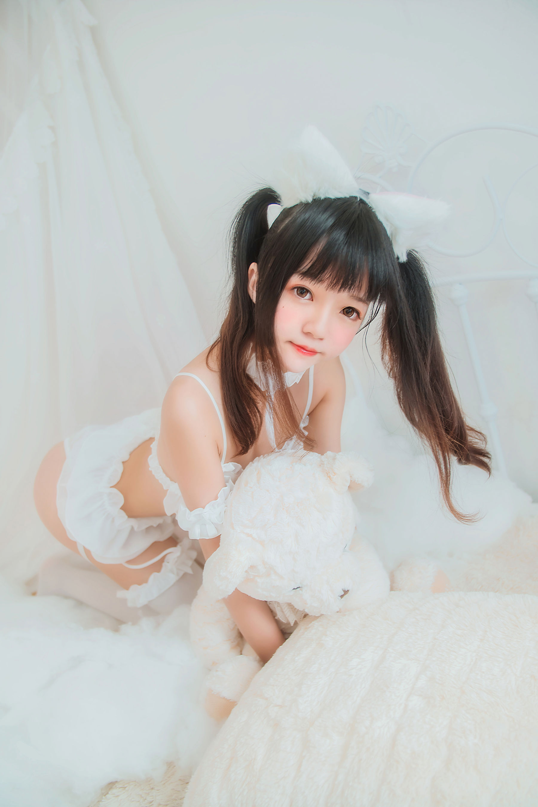 [萝莉COS] 桜桃喵《白猫》 [32P]-66COS