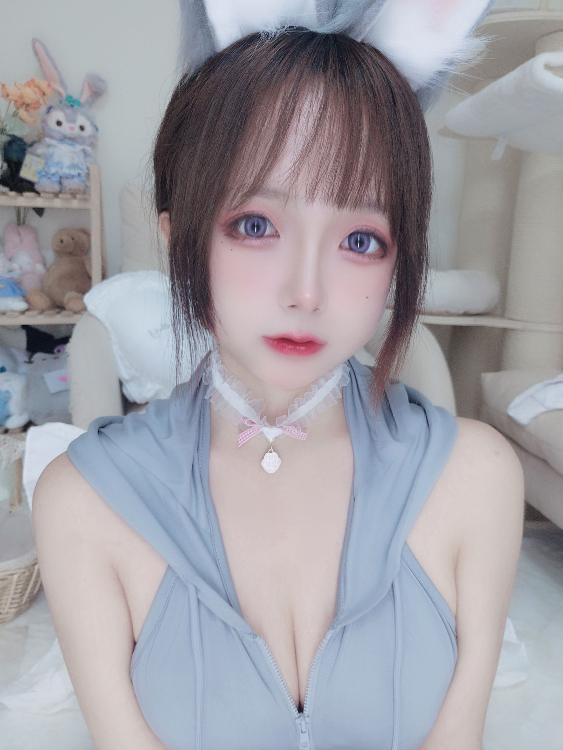 Cosplay日奈娇 – 兔兔卫衣 [65P]-66COS