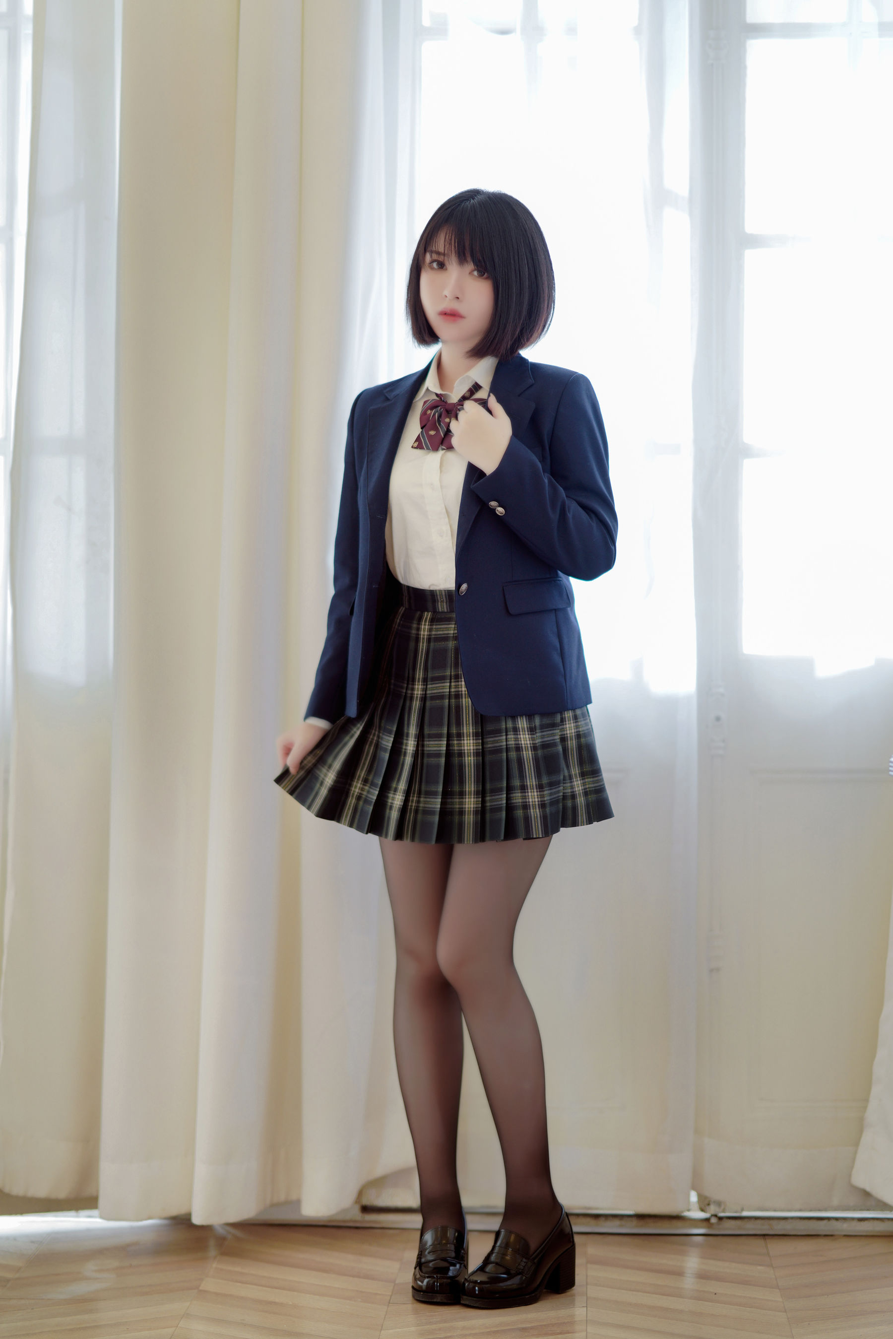 半半子 – 彼女の制服姿が好き [54P]-66COS