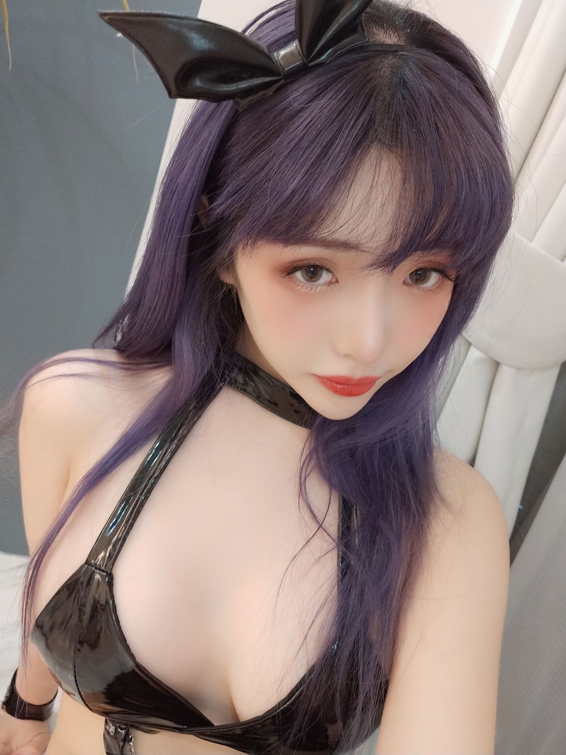 动漫博主雯妹 – 漆皮恶魔 [30P]-66COS