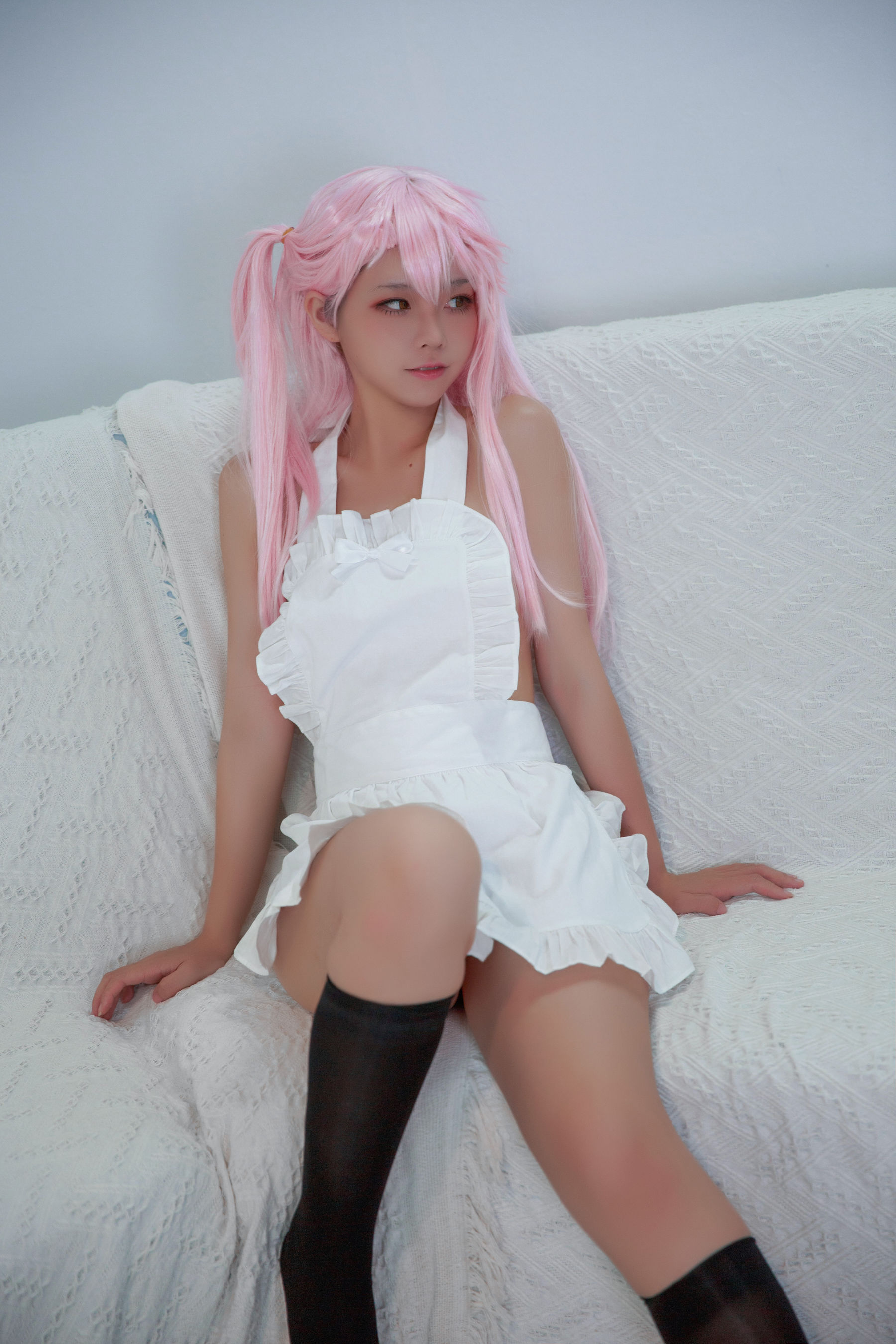 动漫博主G44不会受伤 – 小黑围裙 [20P] 插图2