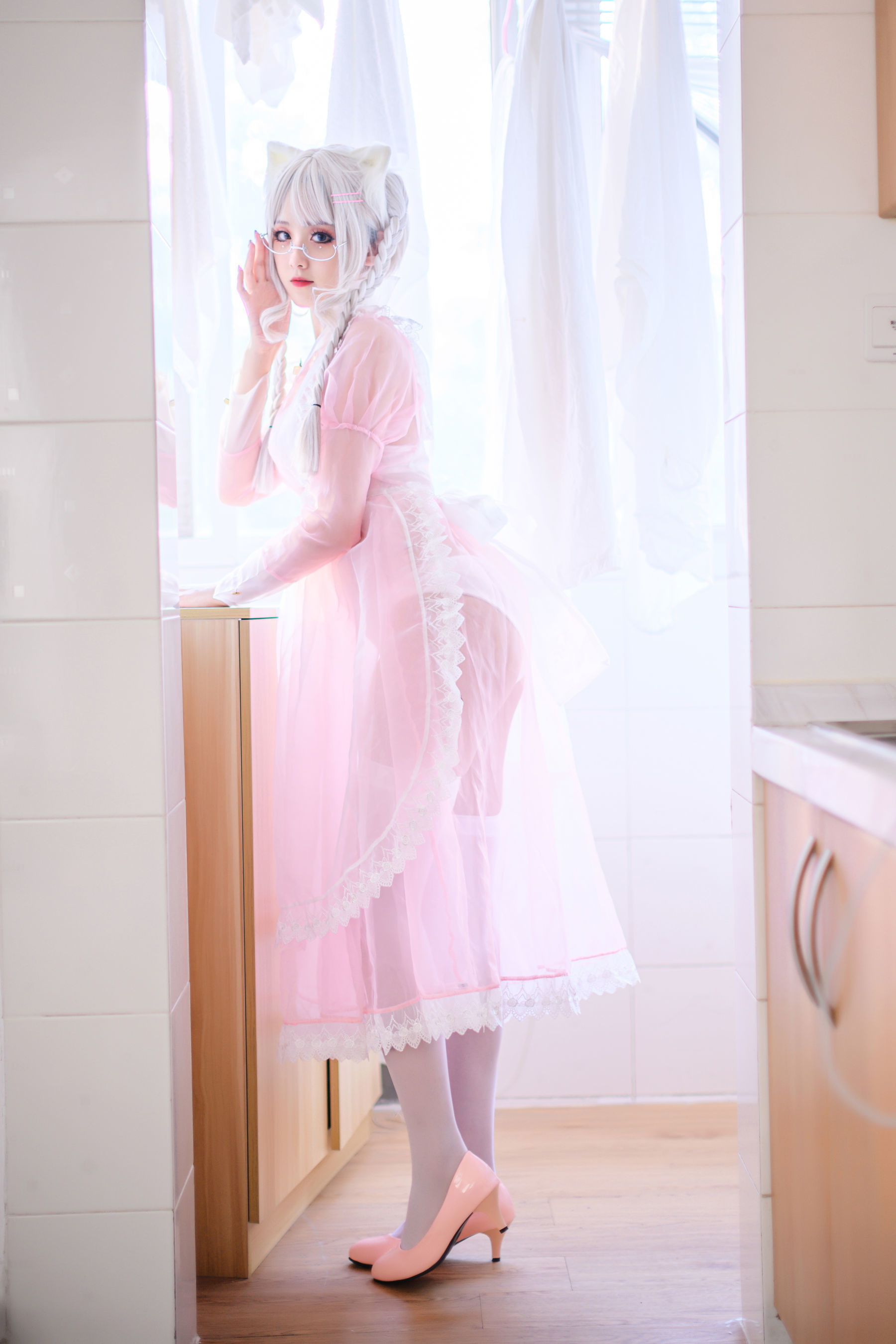 Coser小姐姐Akisoso秋楚楚 粉色透明女仆 [21P]-66COS