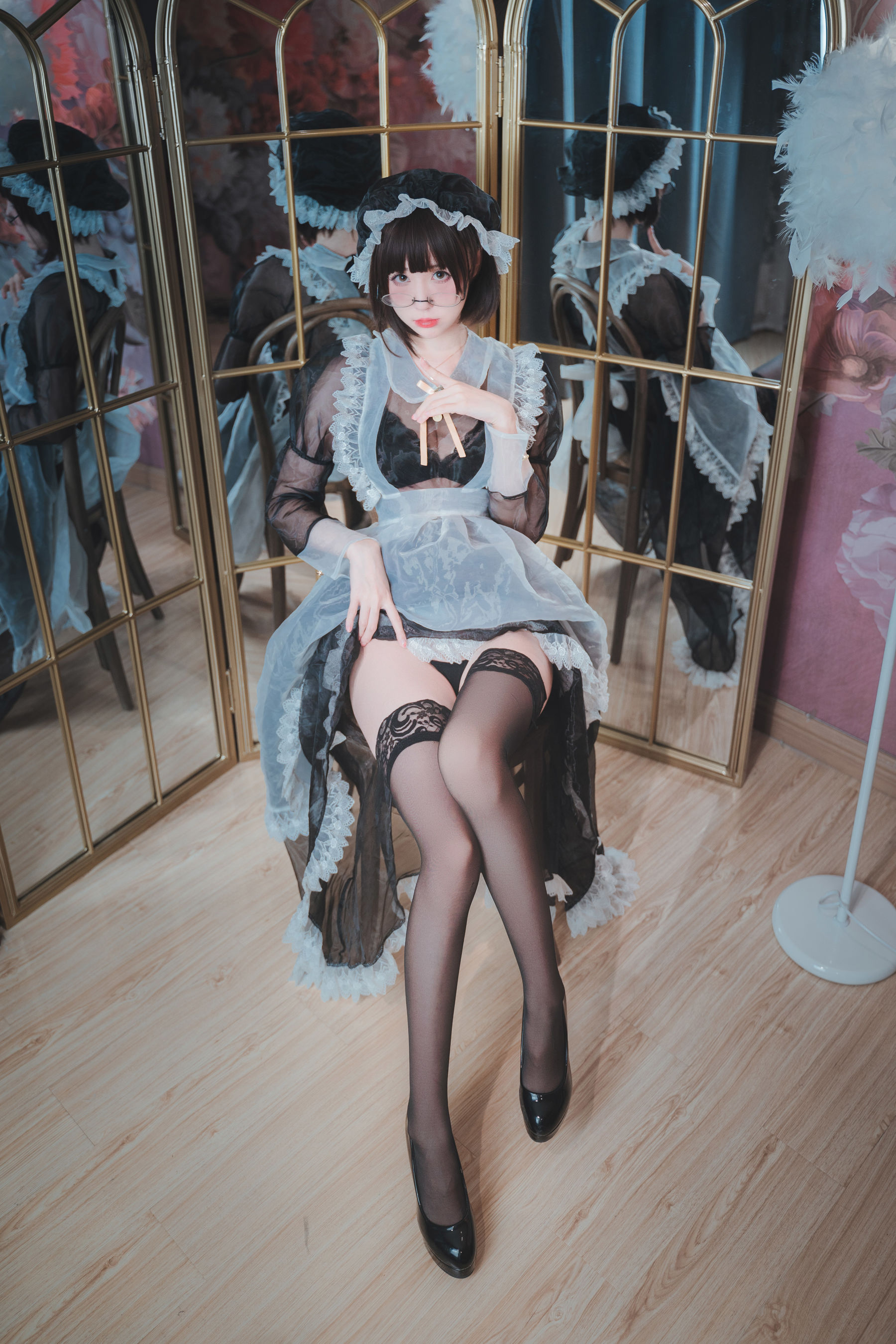 萌妹子南鸽 透明女仆 [50P]-66COS
