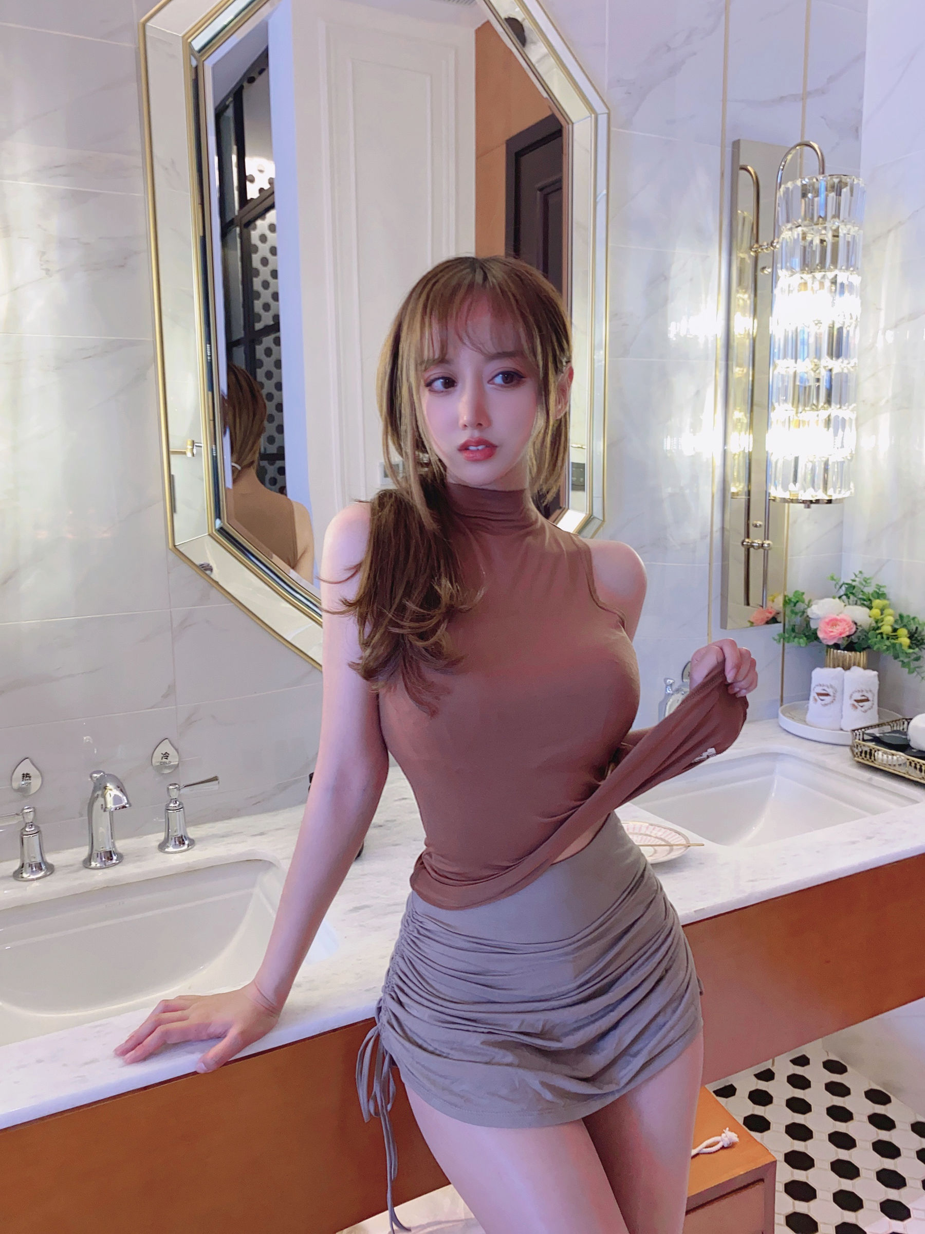 斗鱼米线线sama – 丝袜少妇诱惑系列 [22P]-66COS