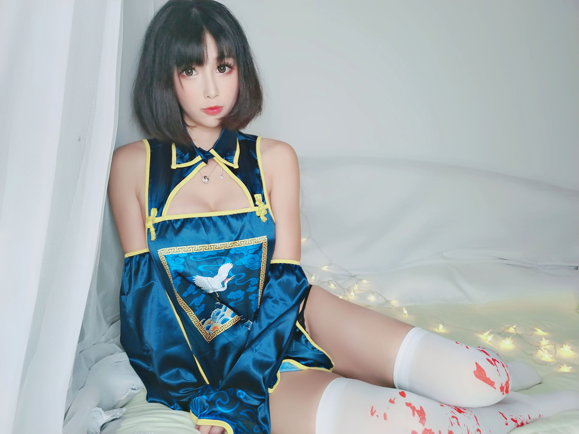 微博妹子小酥酱 – 小僵尸 [34P]-66COS