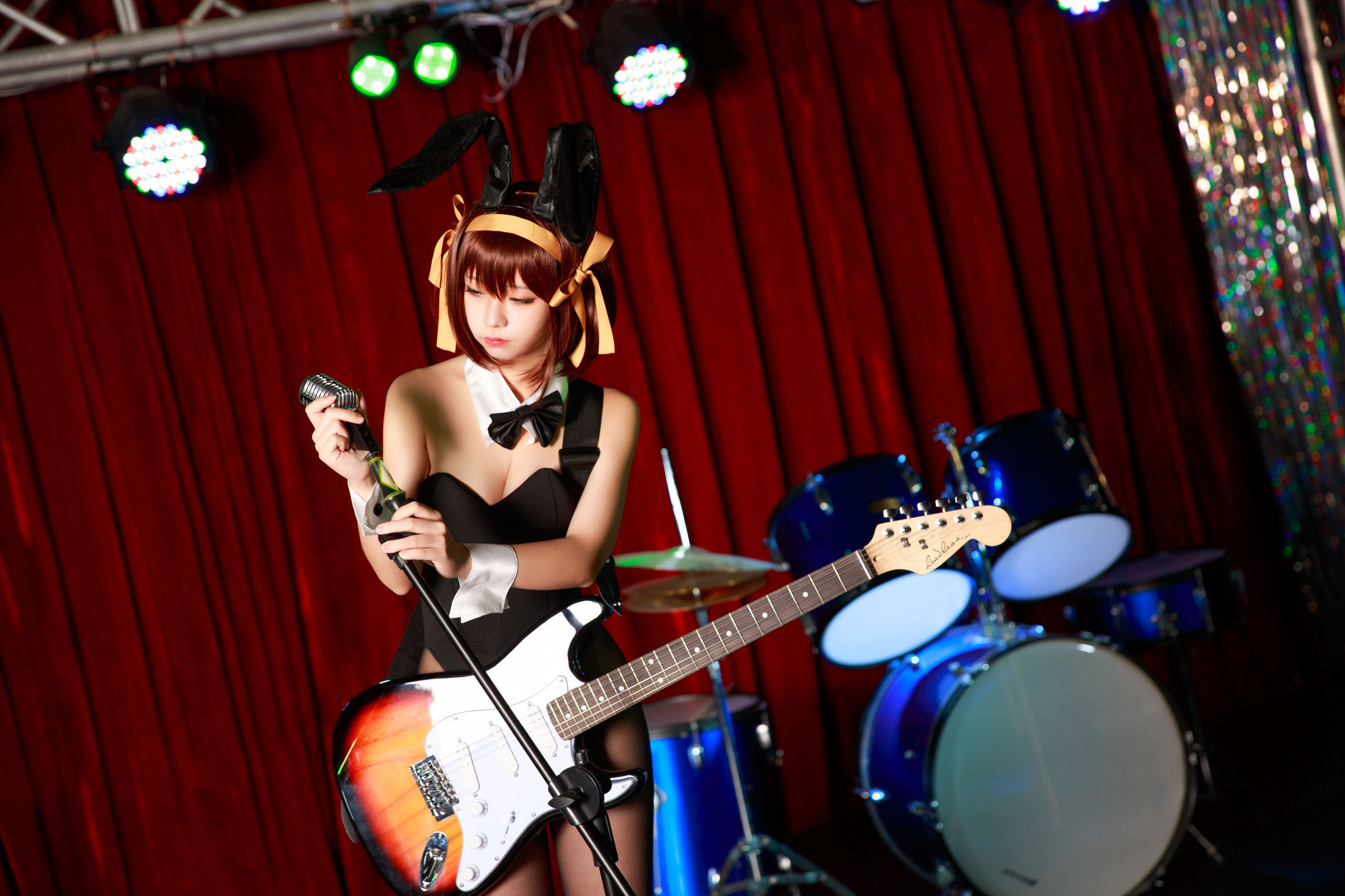 动漫博主G44不会受伤 – 凉宫 兔女郎 [17P]-66COS