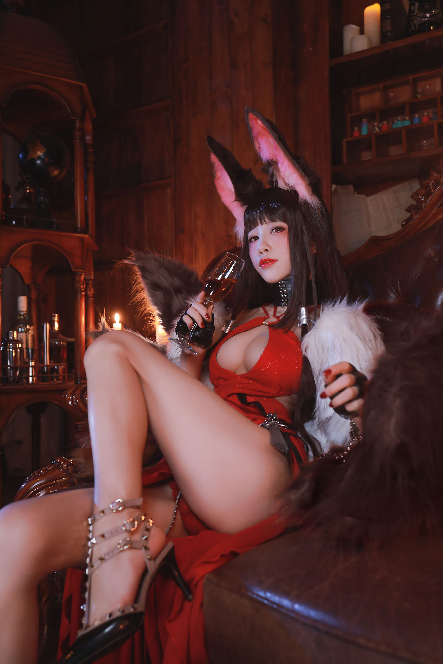 轩萧学姐 – 酒红色睡衣 [36P]-66COS