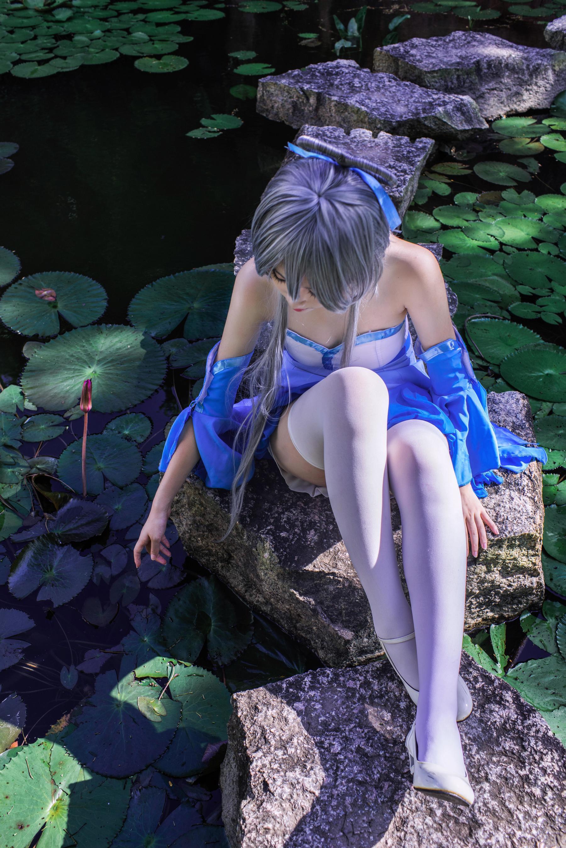 动漫博主南桃Momoko – 洛天依 [18P]-66COS