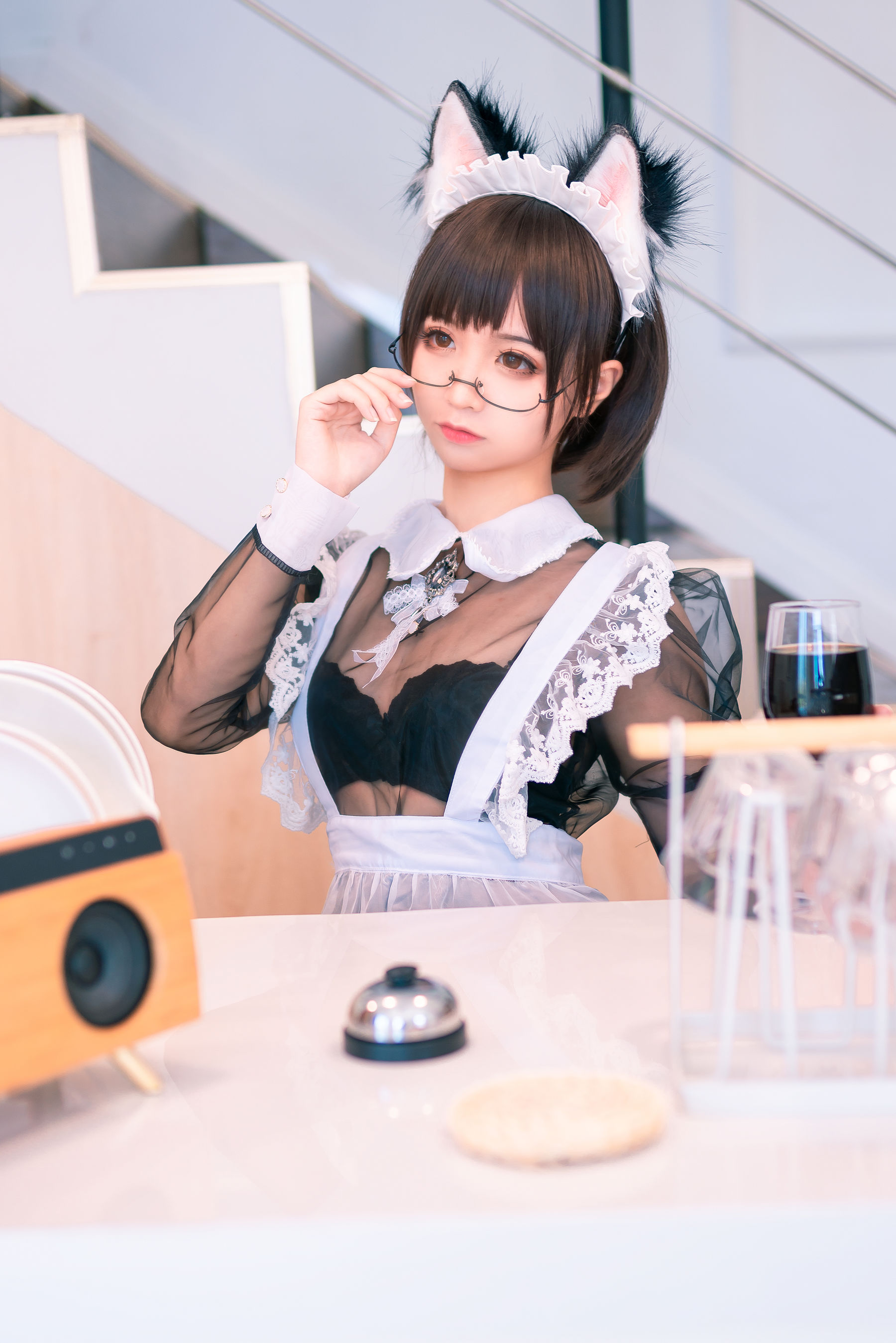 [Cosplay写真] 动漫博主蠢沫沫 – 透明女仆 [38P]-66COS