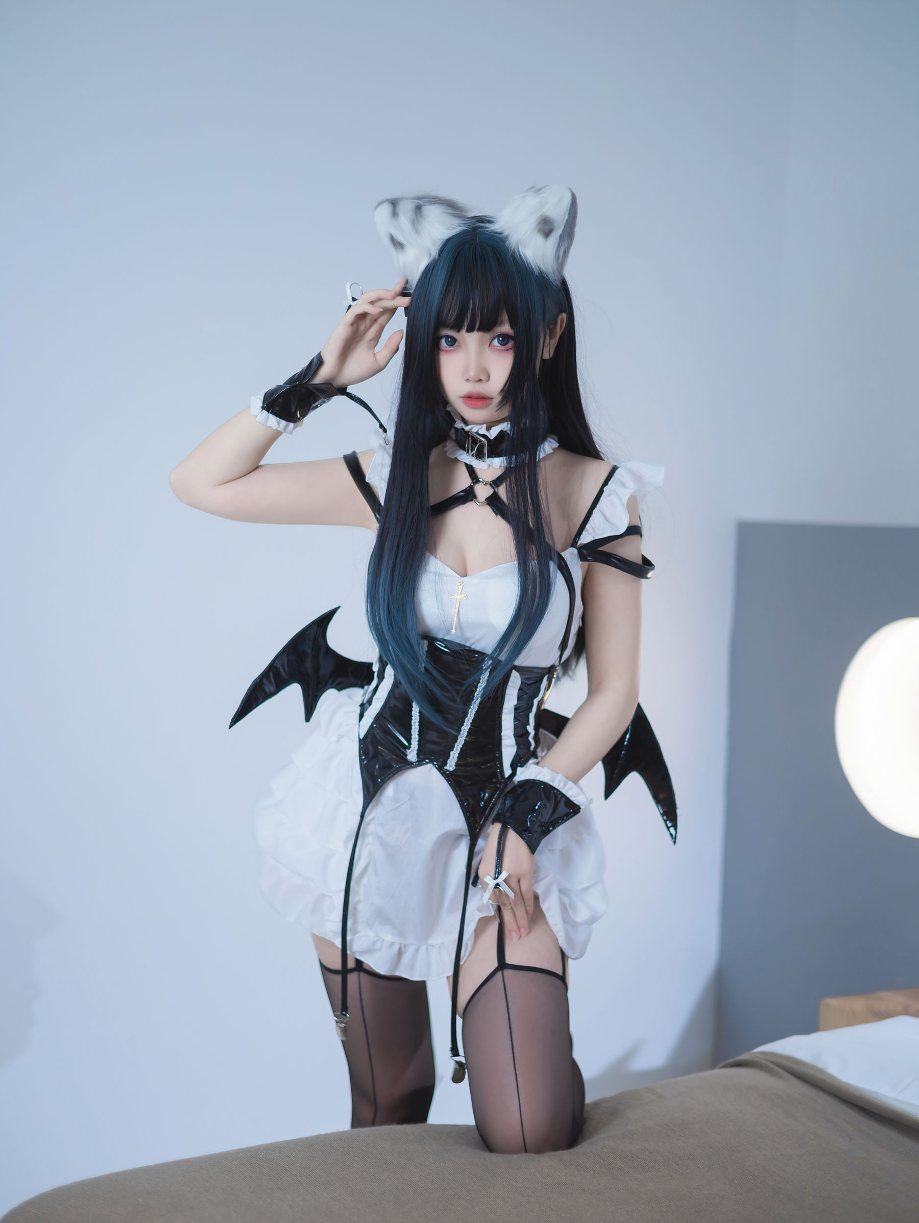 洛桑w伊梓 – 猫耳小恶魔 [41P]-66COS