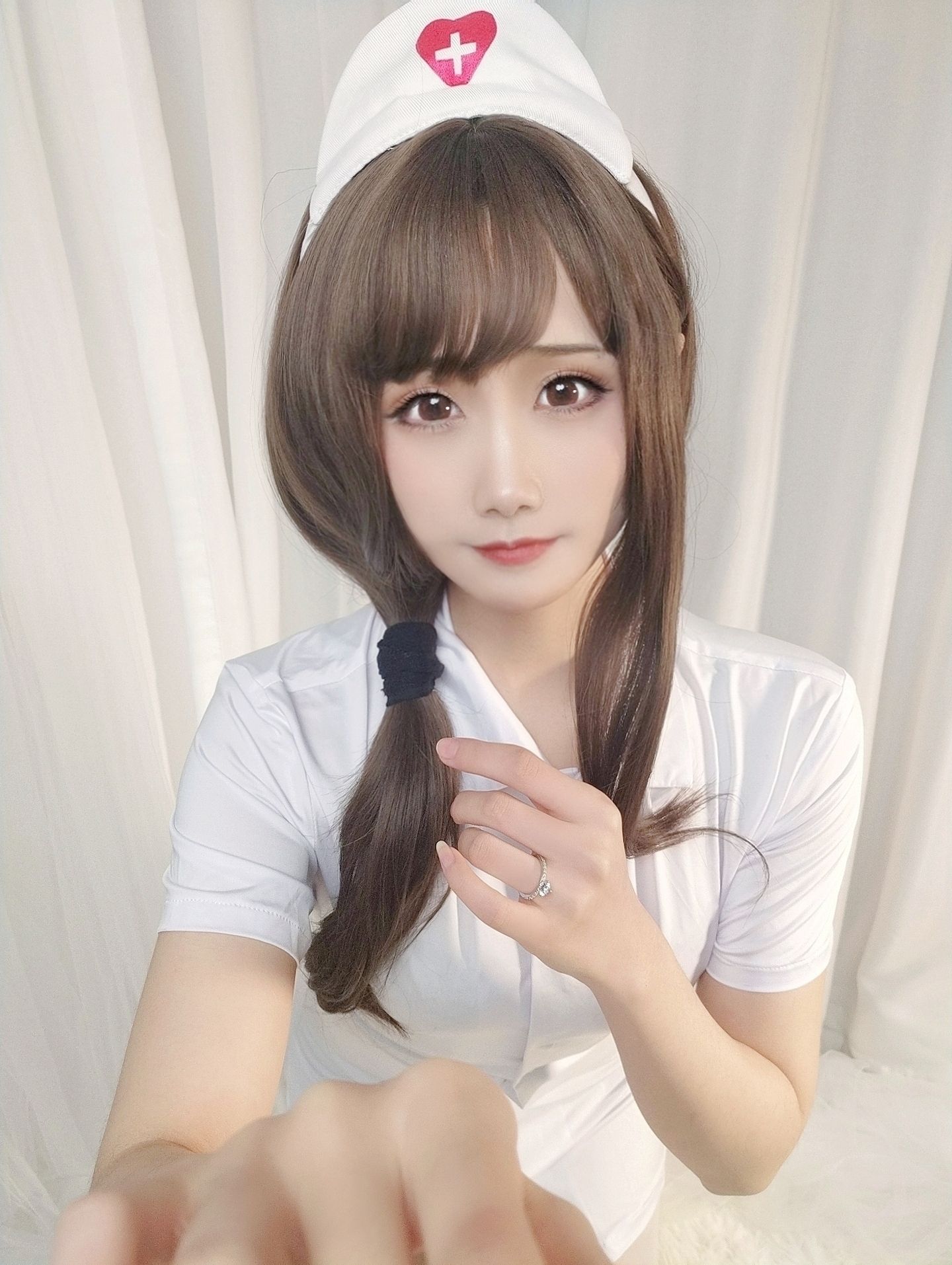 动漫博主曉美媽 – (圣诞自拍)护士人妻 [12P]-66COS