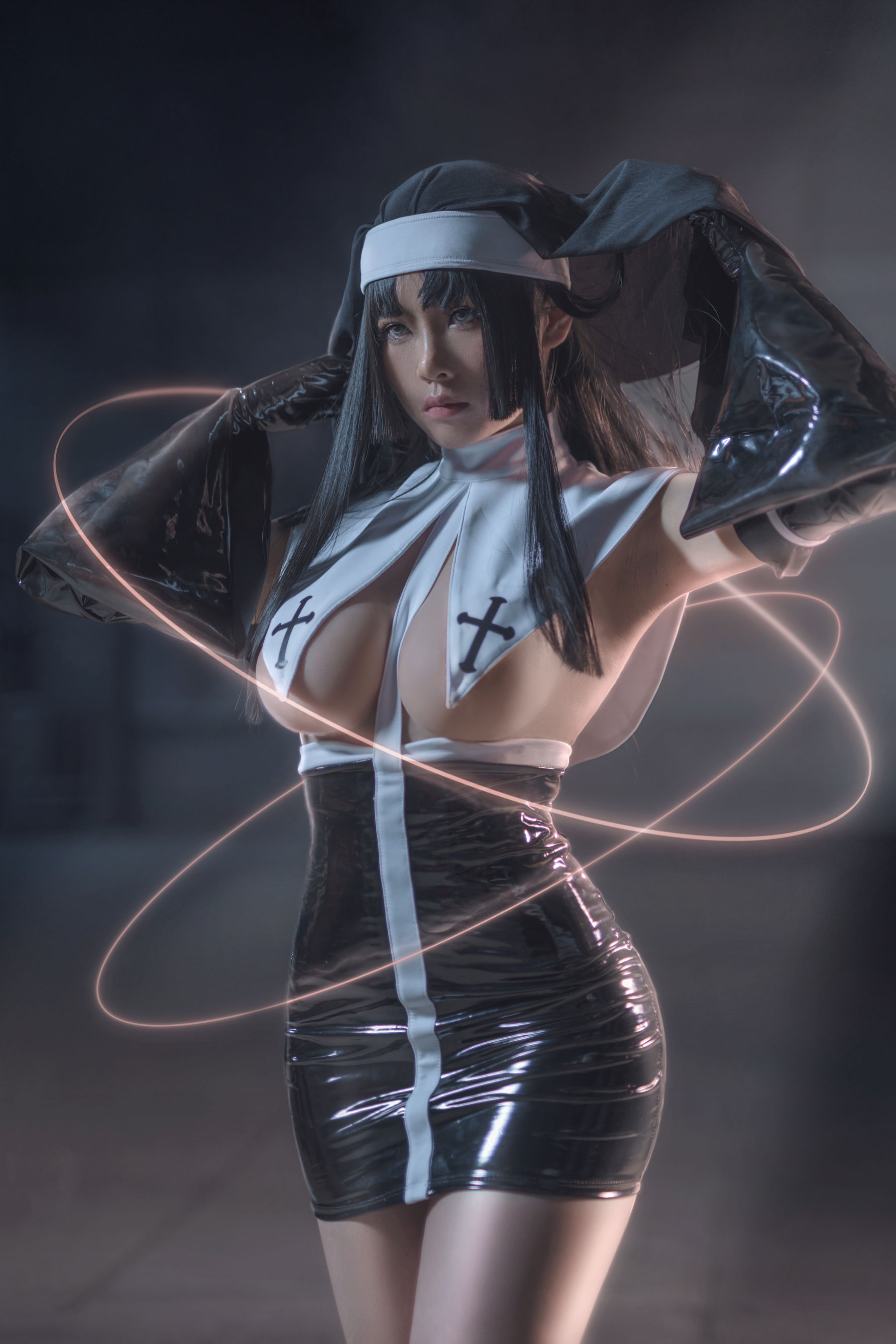 动漫博主uki雨季 – 修女黑胶衣 [12P]-66COS