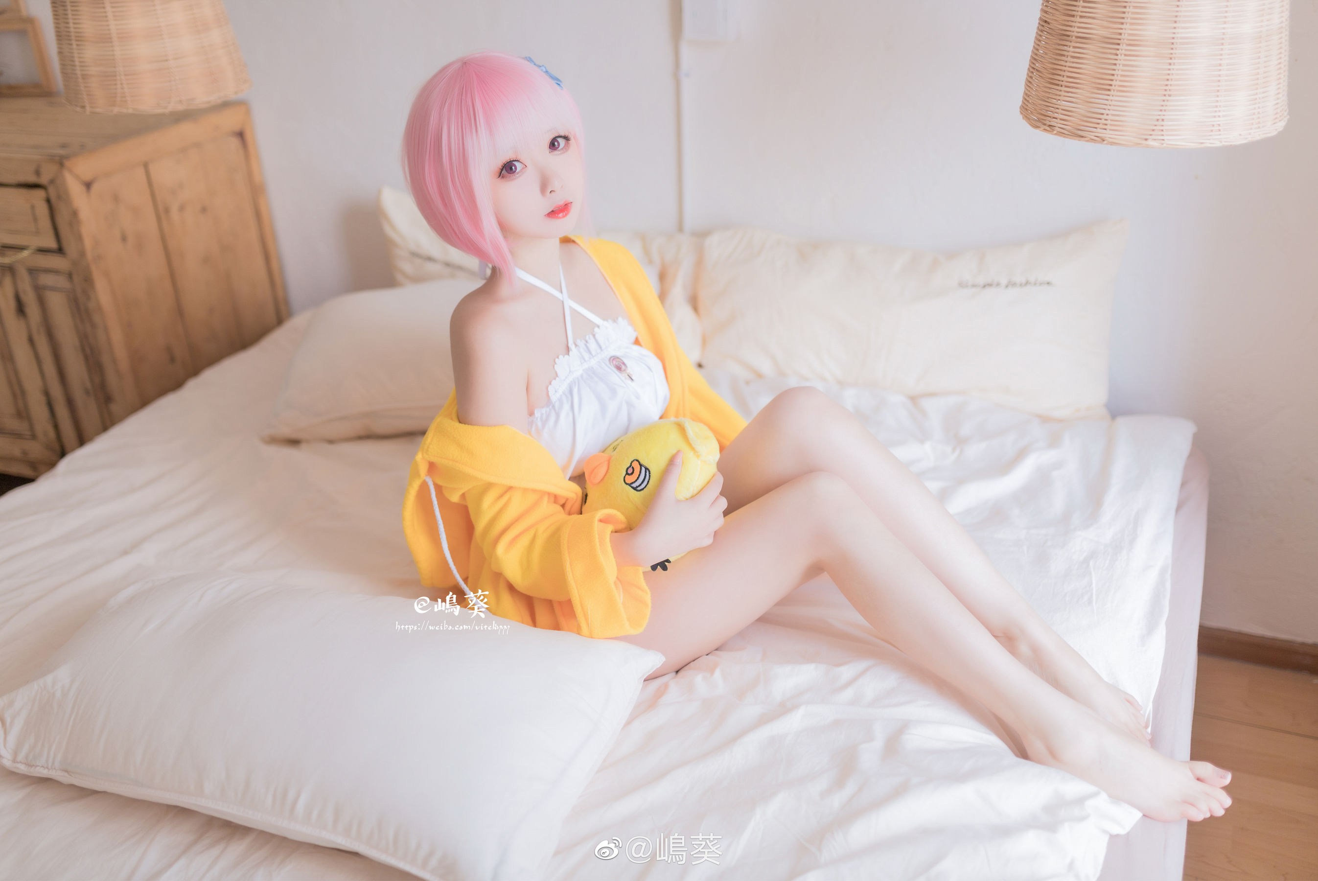 微博美女嶋葵 碧蓝航线 卯月 贪睡的天使 [12P]-66COS