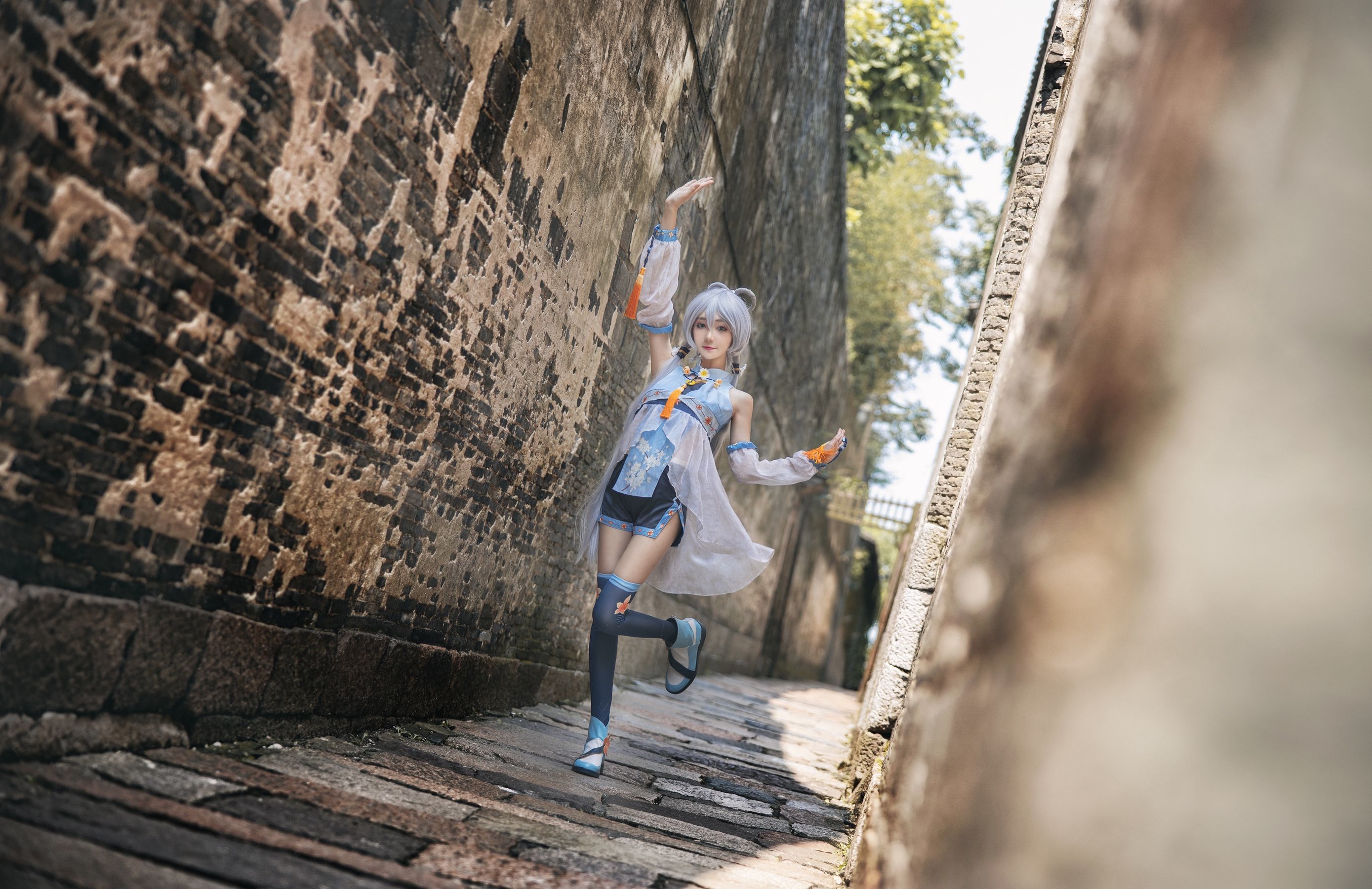 动漫博主南桃Momoko – 洛天依花语嫣然 [10P] 插图2