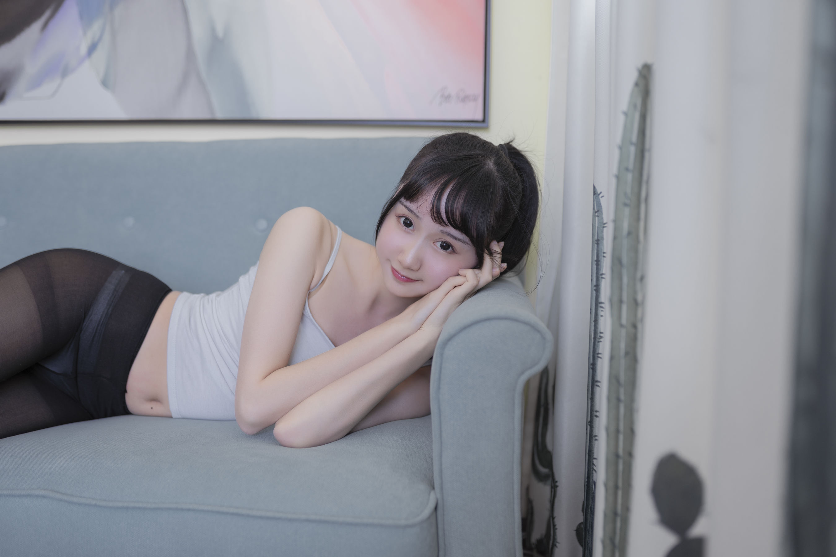 [萝莉COS] 木绵绵OwO – 背心黑丝居家 [40P]-66COS