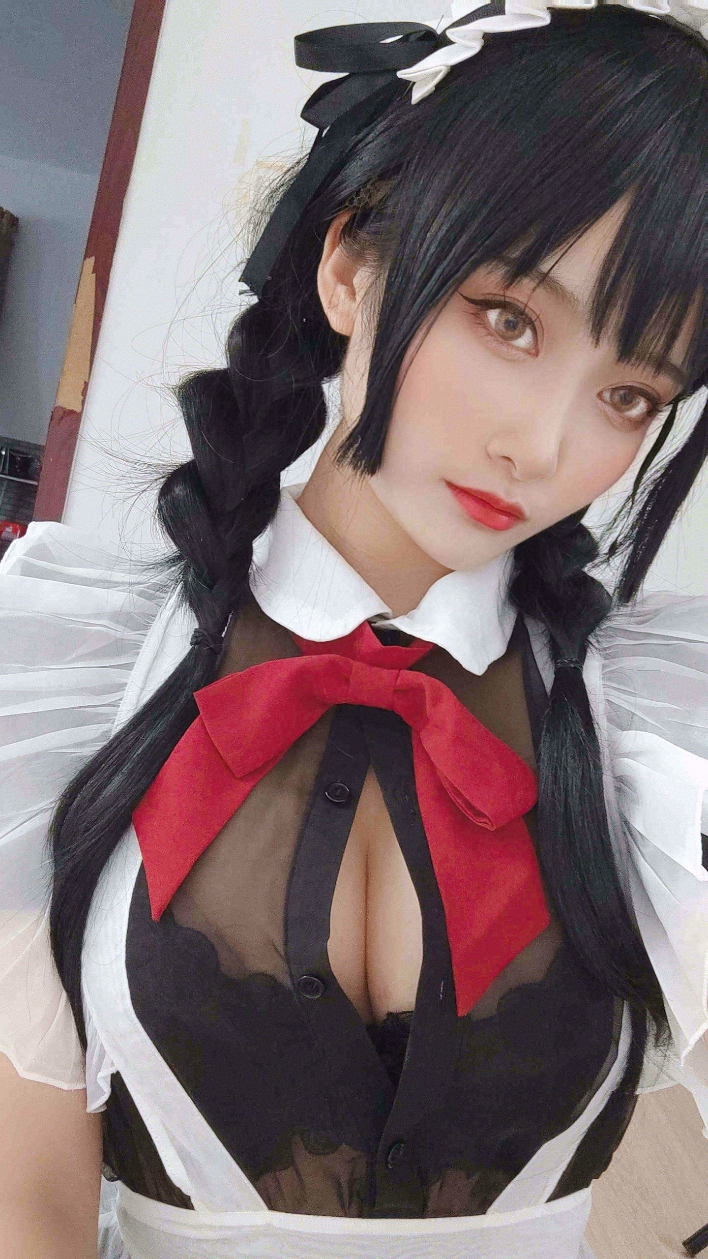 动漫博主洛璃LoLiSAMA – 黑丝女仆 [93P]-66COS