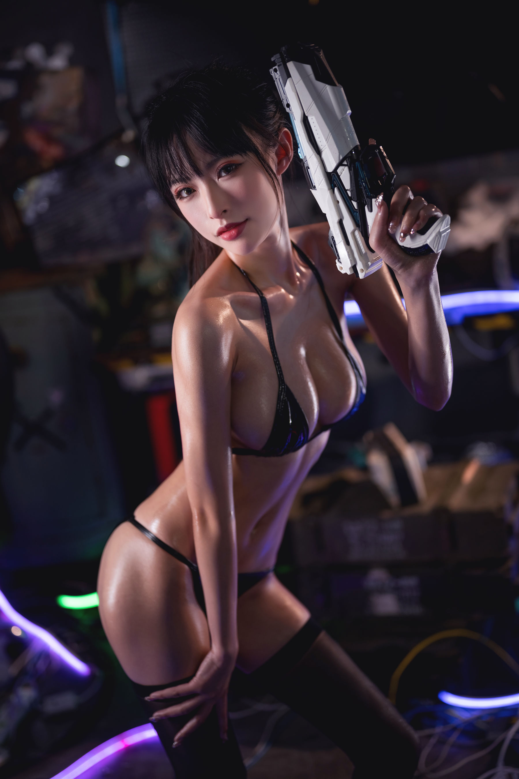 尤物清水由乃 – 抹油比基尼 [55P]-66COS