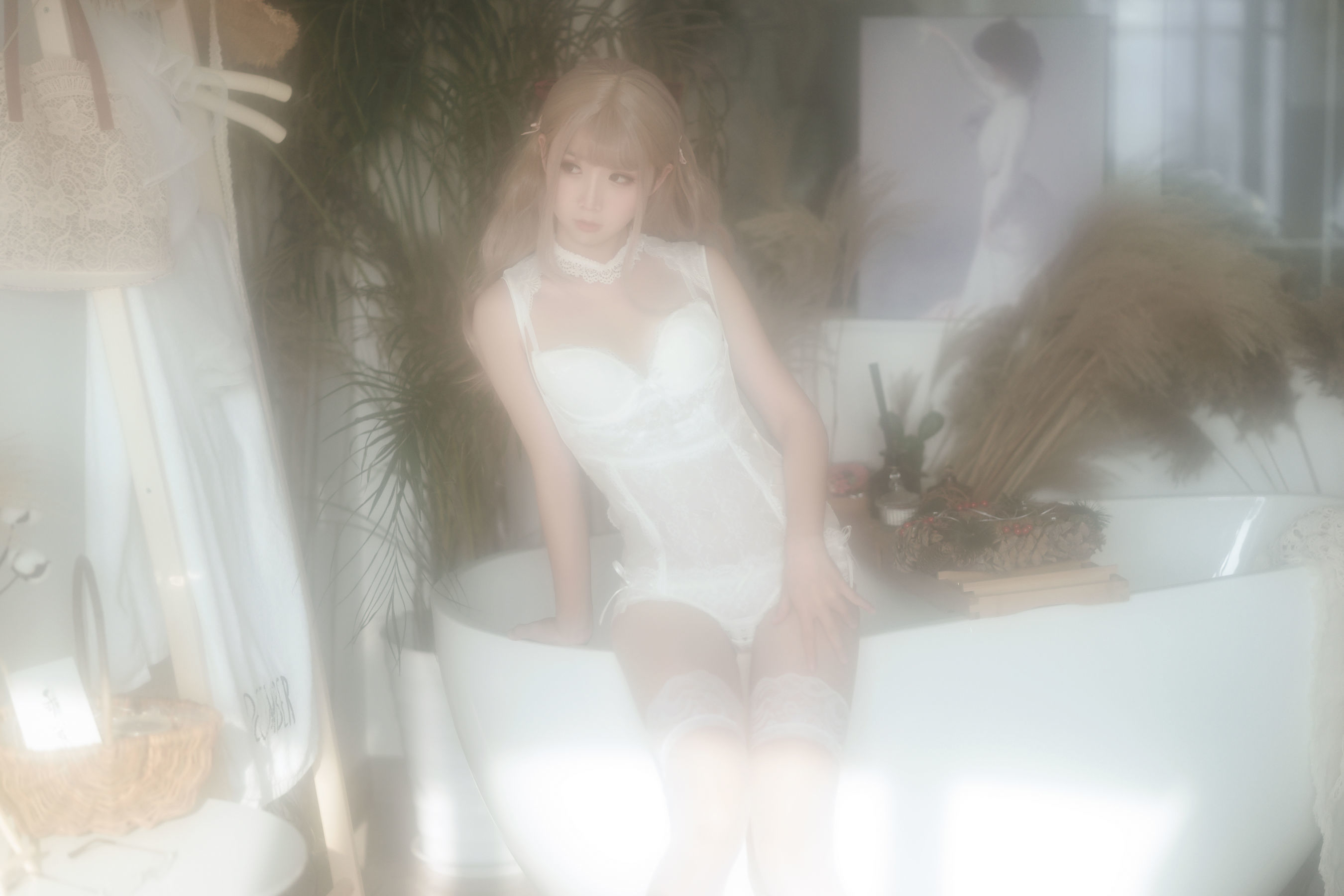 [萝莉COS] 面饼仙儿 – 复古内衣套 [25P]-66COS