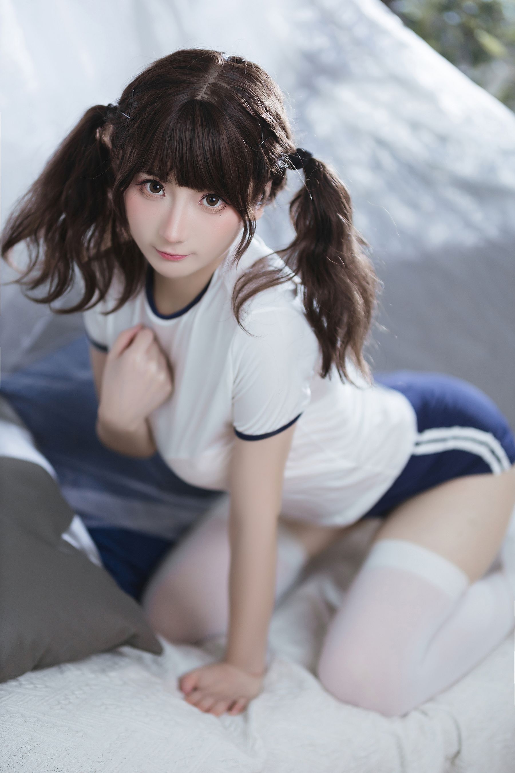 是三不是世w – 束缚 [37P]-66COS