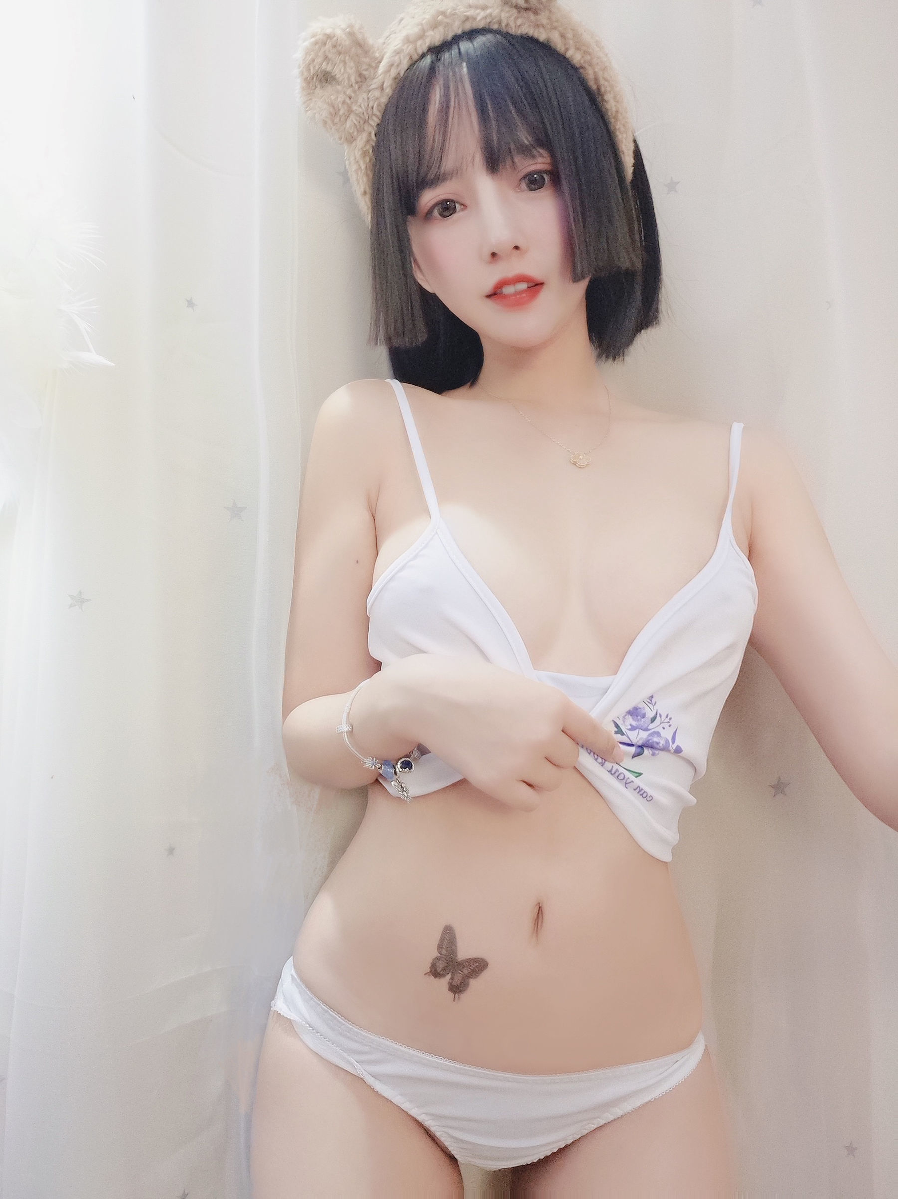[萝莉COS] 斗鱼米线线sama – 小可爱熊妹 [32P]-66COS