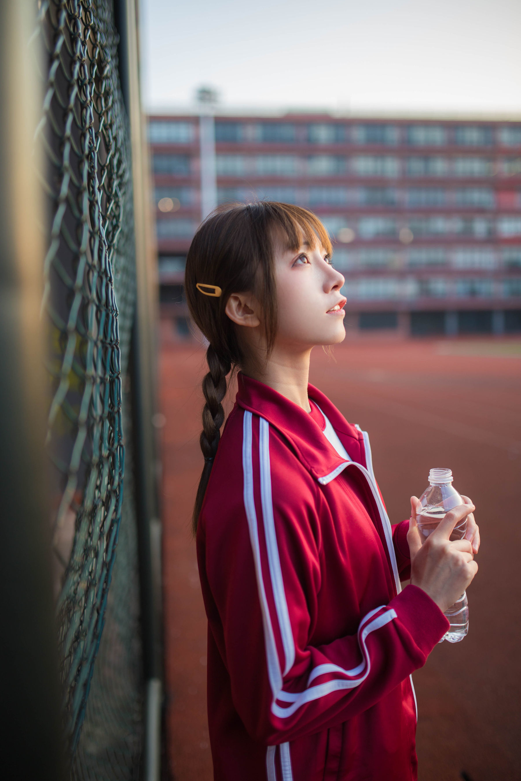 动漫博主Kitaro_绮太郎 红色运动服女孩 [13P]-66COS