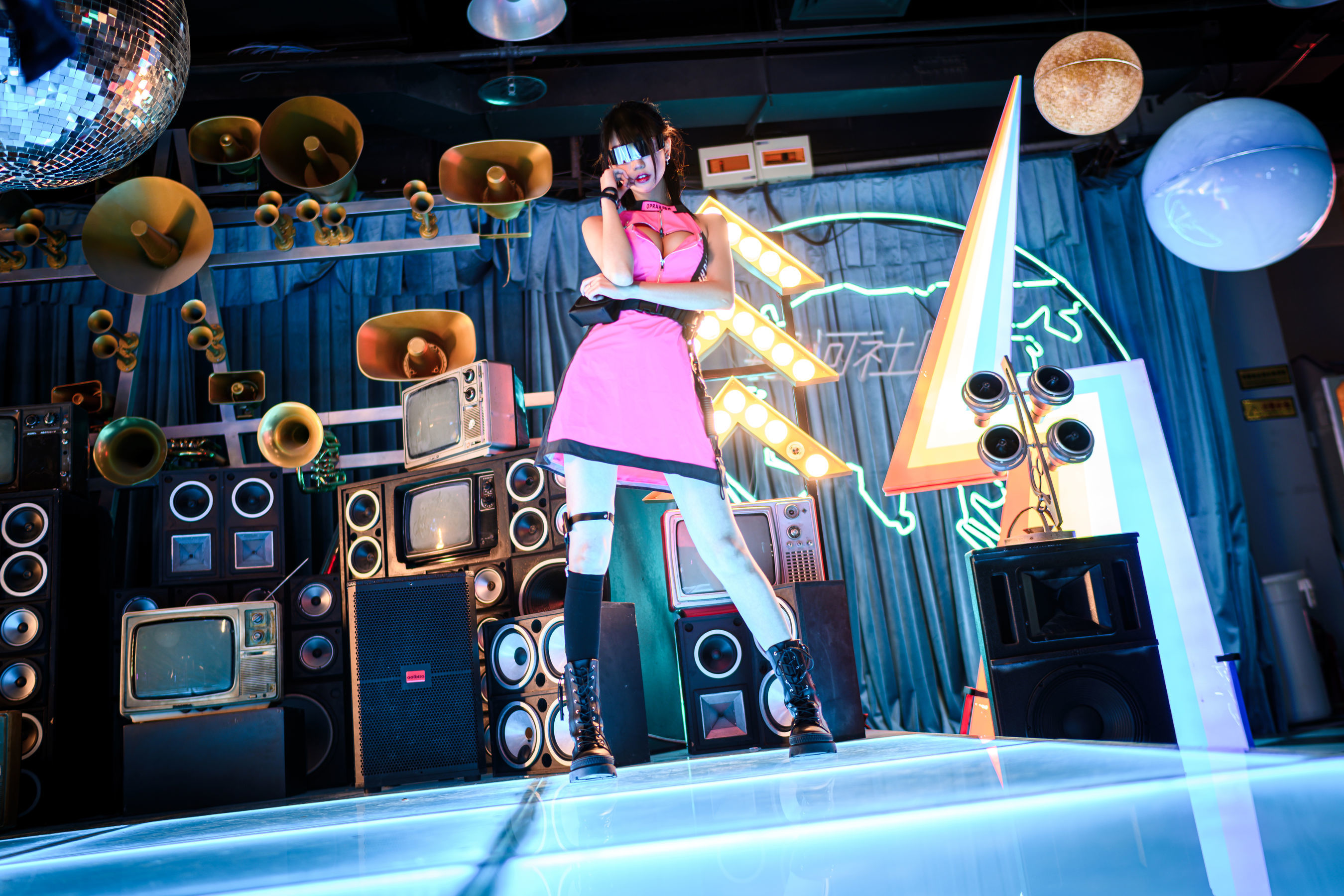 周叽是可爱兔兔 – 银河社区 2 [22P]-66COS