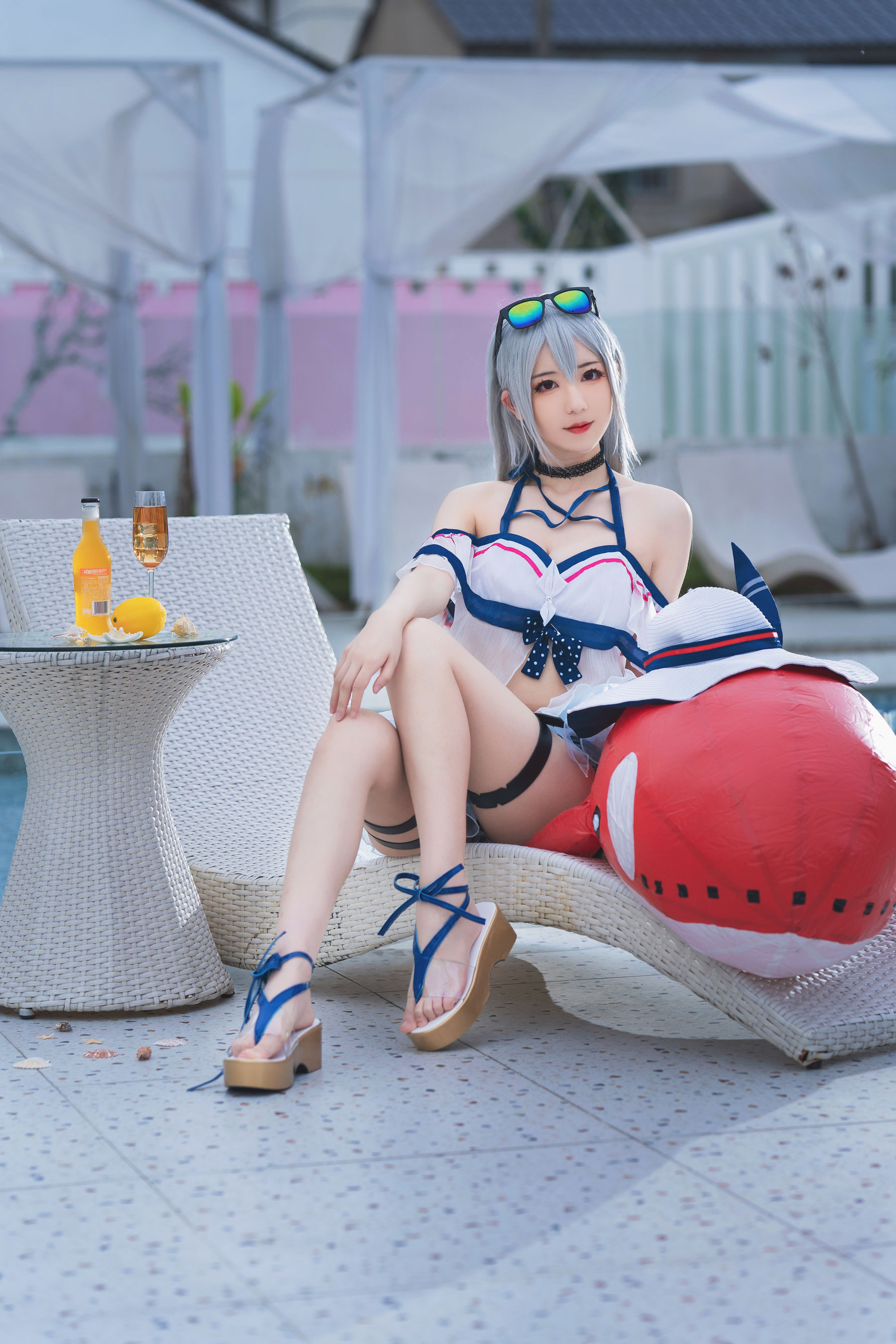 小姐姐弥音音ww – 明日方舟 斯卡蒂泳装 [24P]-66COS