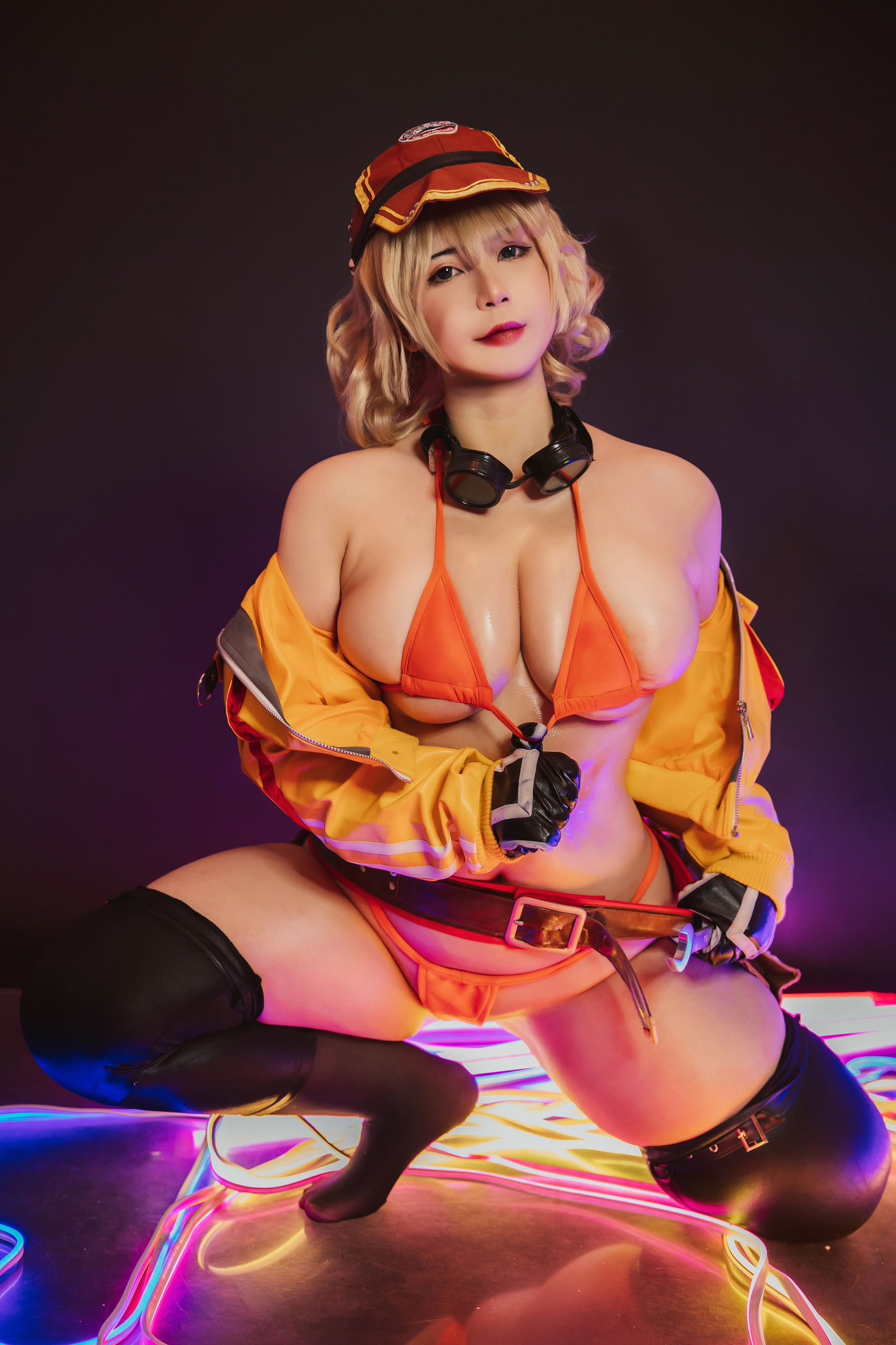 Uy Uy – Cindy Aurum [22P]-66COS