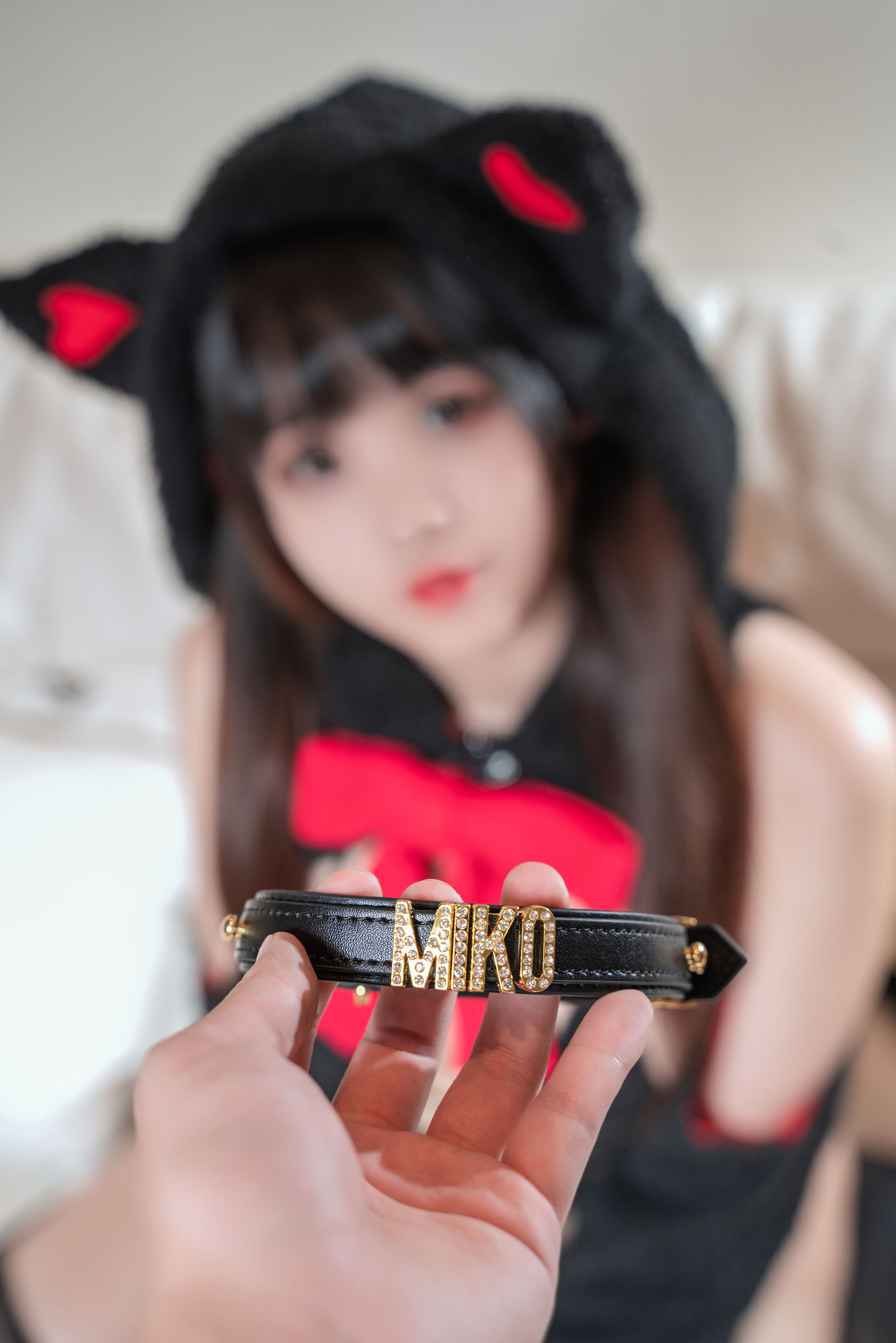 miko酱ww – 礼物猫猫 [42P]-66COS