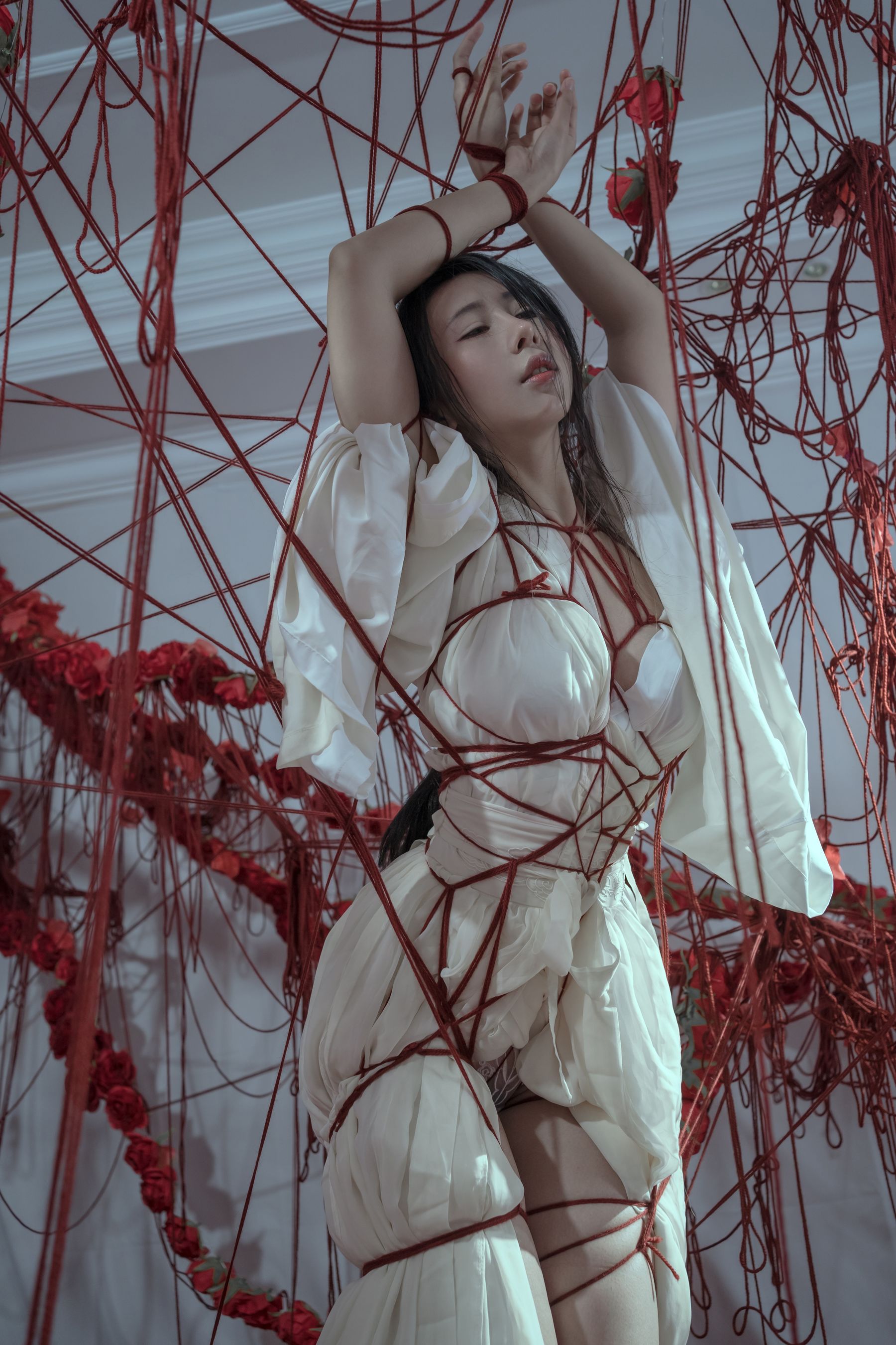 云溪溪 – 奶桃 囚鸟 [64P]-66COS