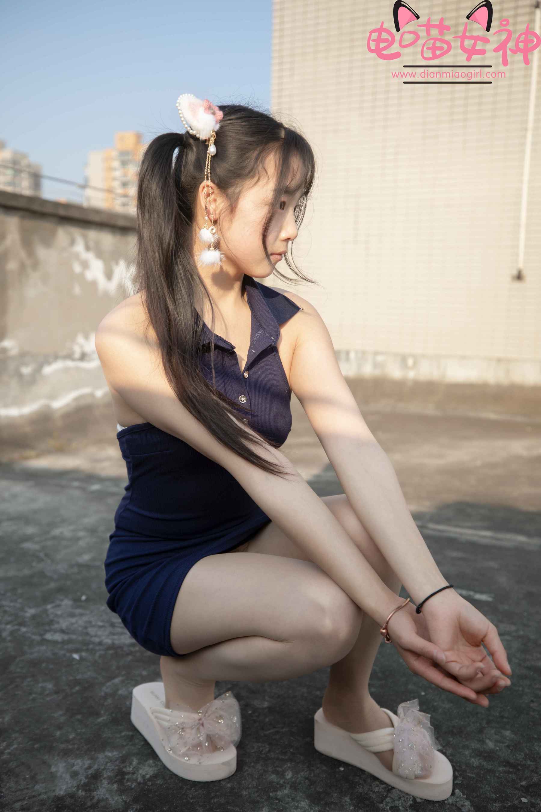 电喵女神 – 灵唯 天台 [77P]-66COS
