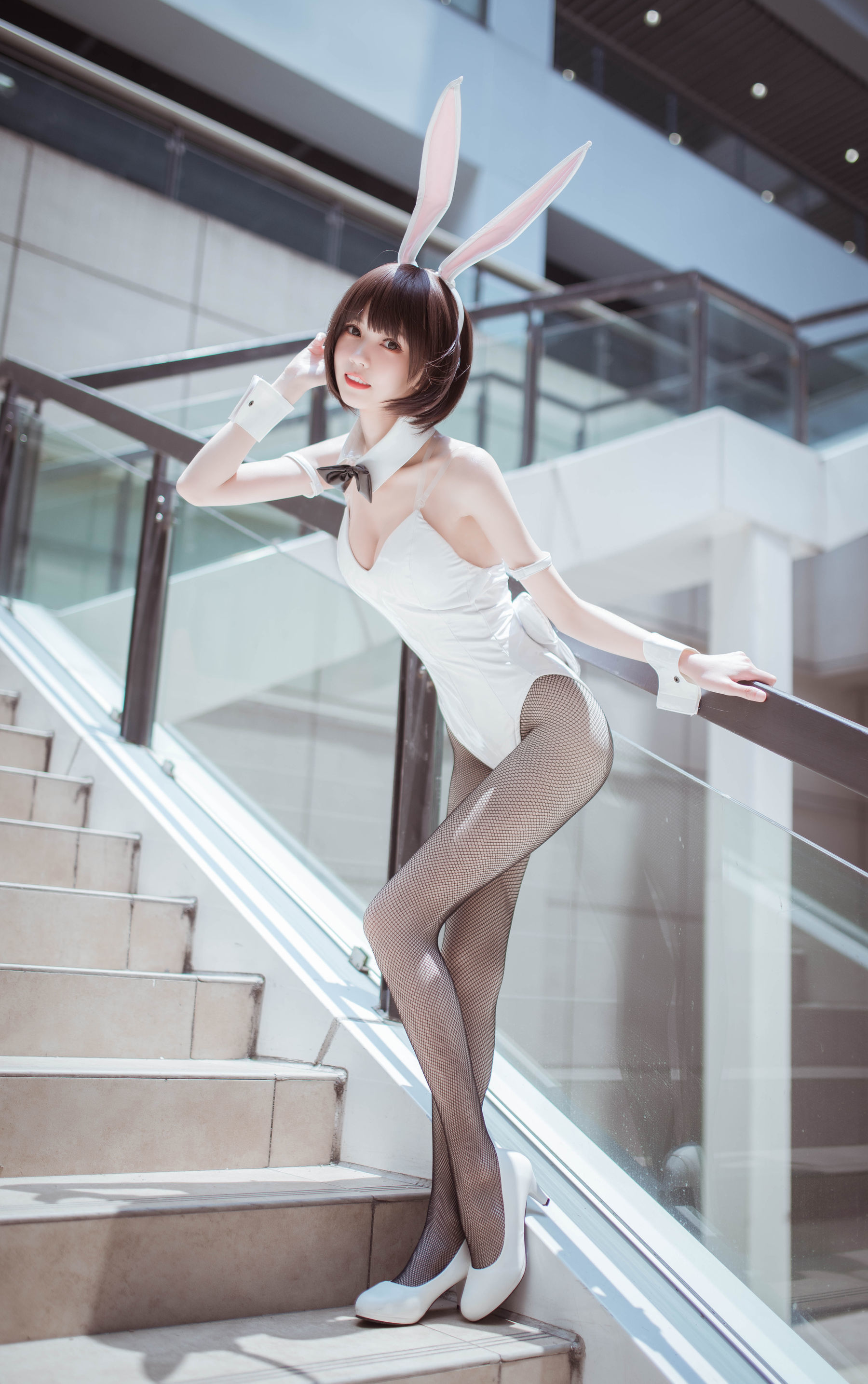 [萝莉COS] 小妖精你的负卿 – 圣人惠兔女郎 [23P]-66COS