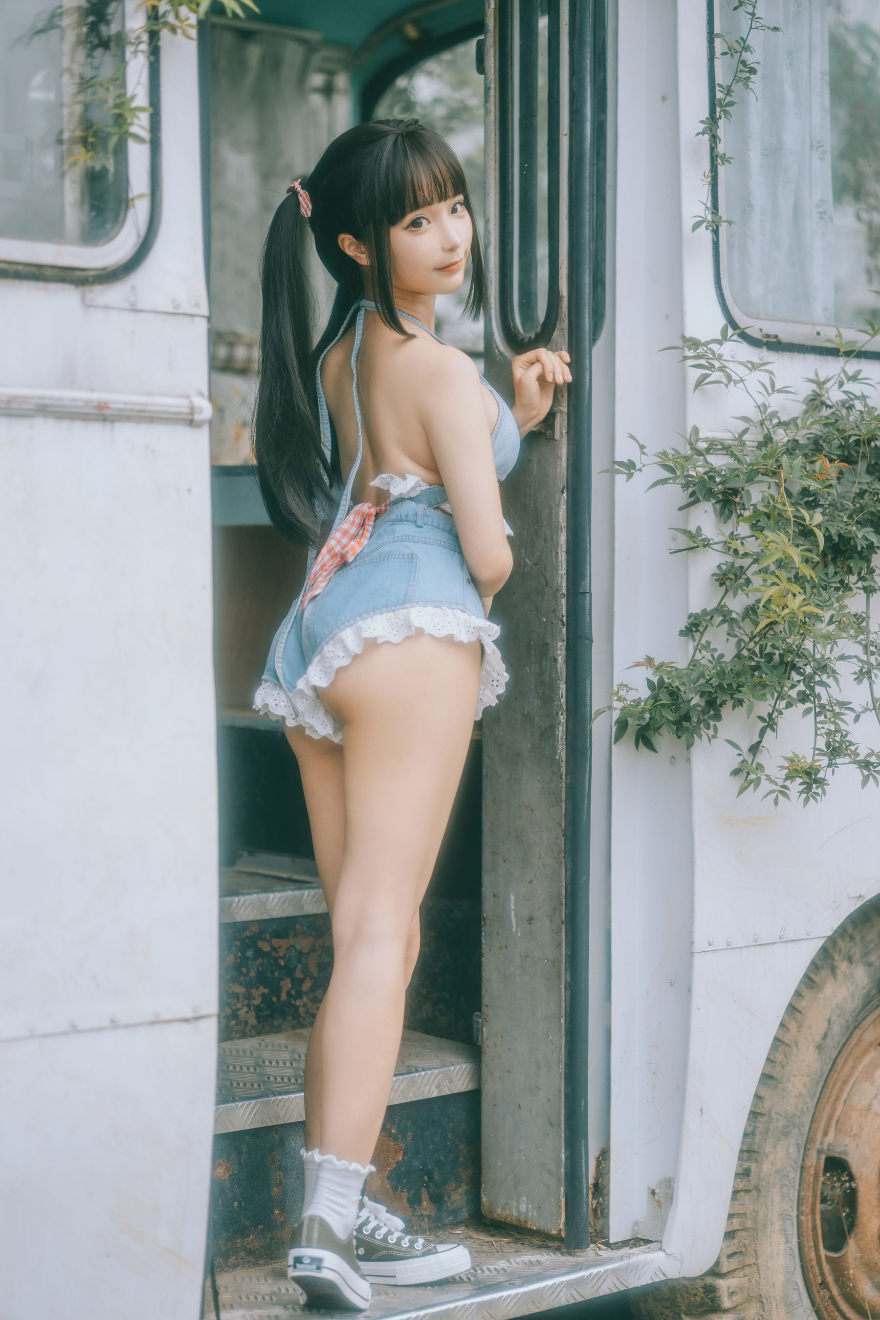 动漫博主蠢沫沫 – 大巴房车 [130P]-66COS