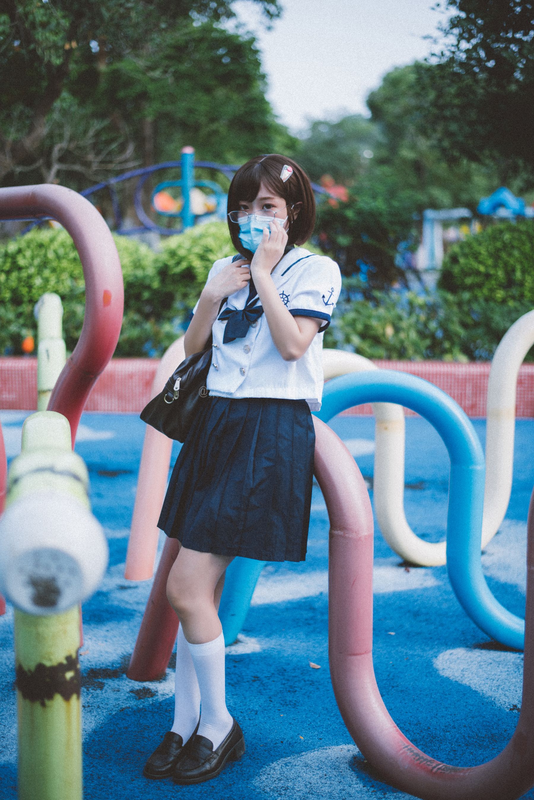 动漫博主柒柒要乖哦 – 乐园JK [37P]-66COS