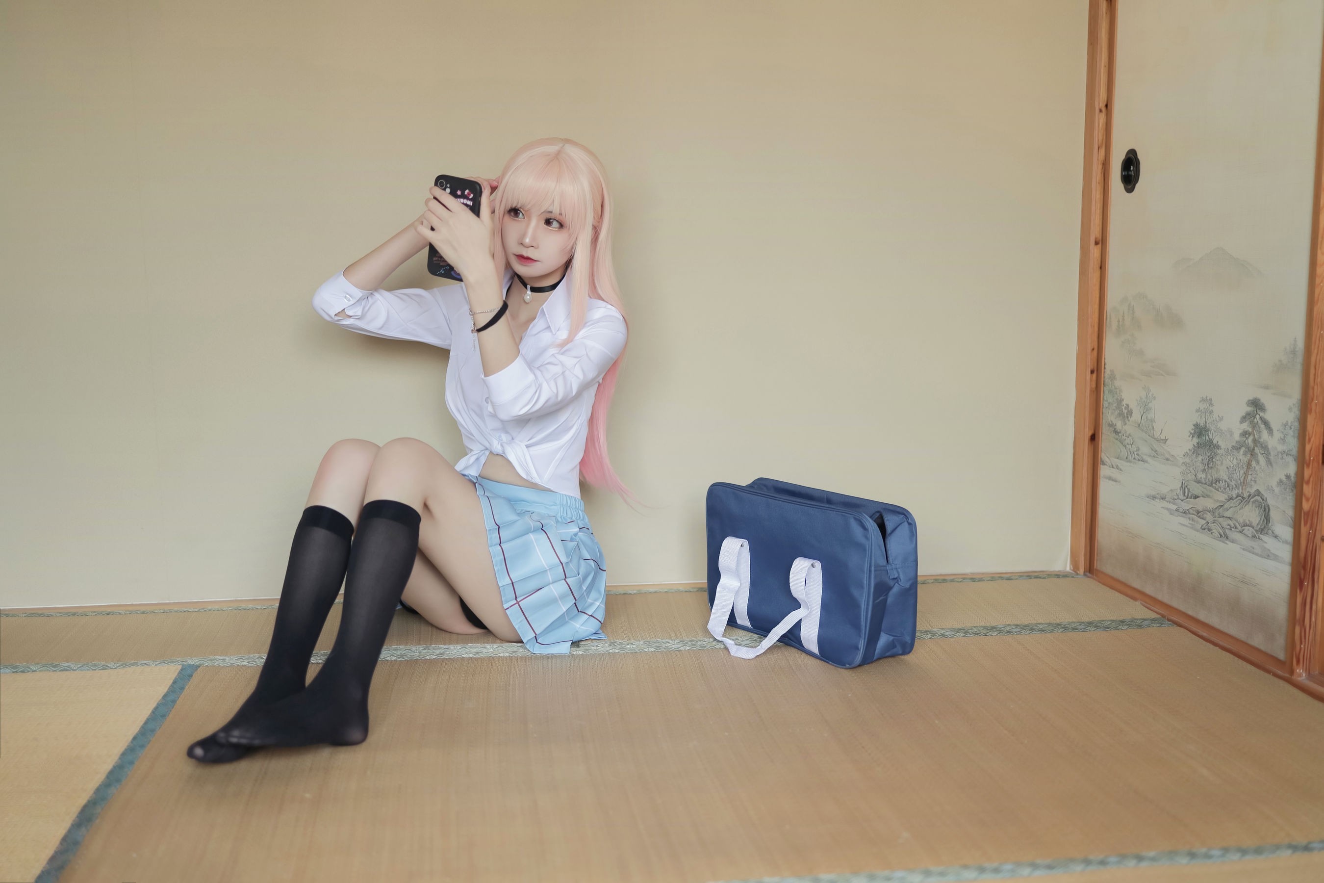 动漫博主爱老师_PhD – 喜多川海梦 校服 泳装 [17P]-66COS