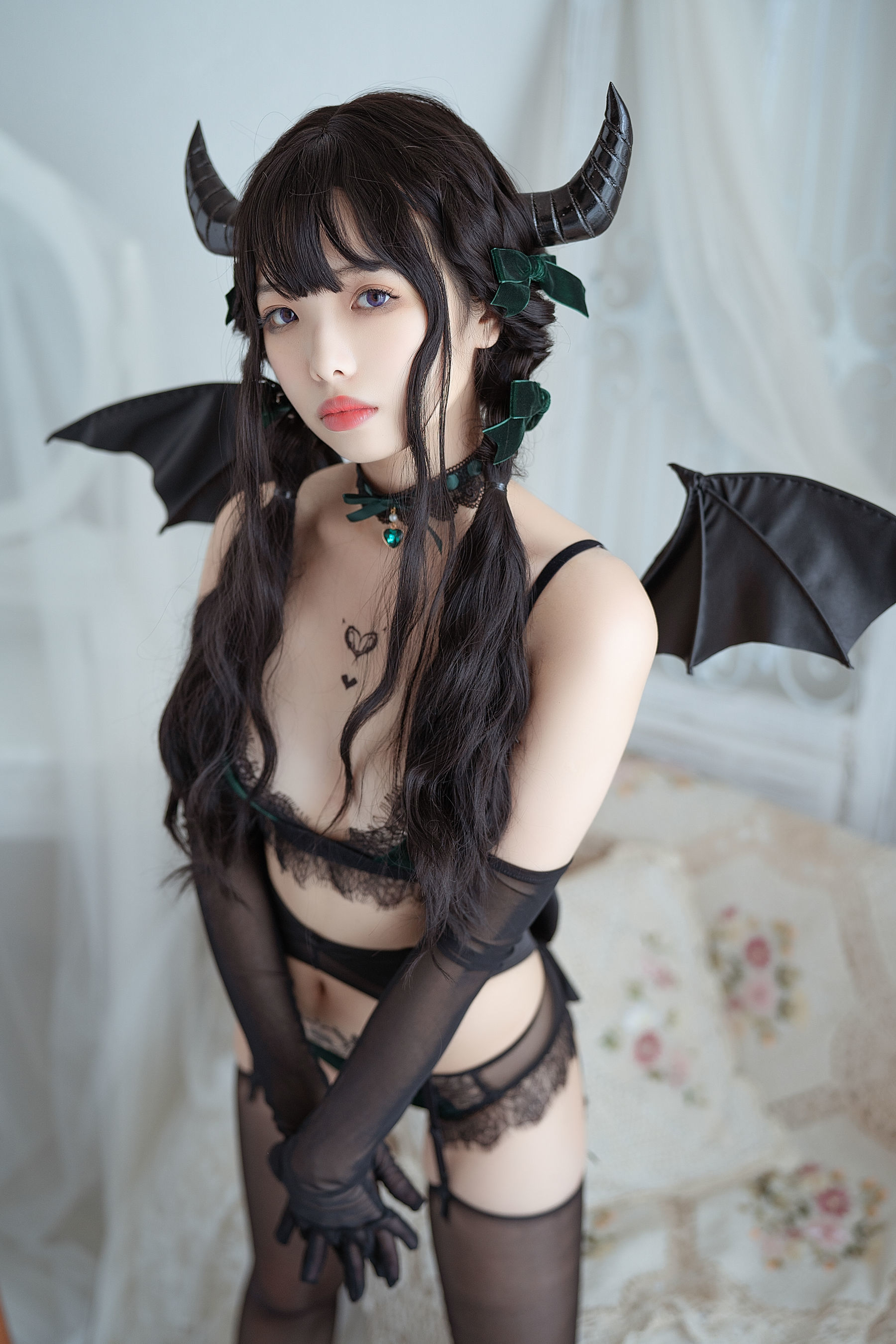 [萝莉COS] 雯妹 – 魅魔 Proud devil [50P]-66COS