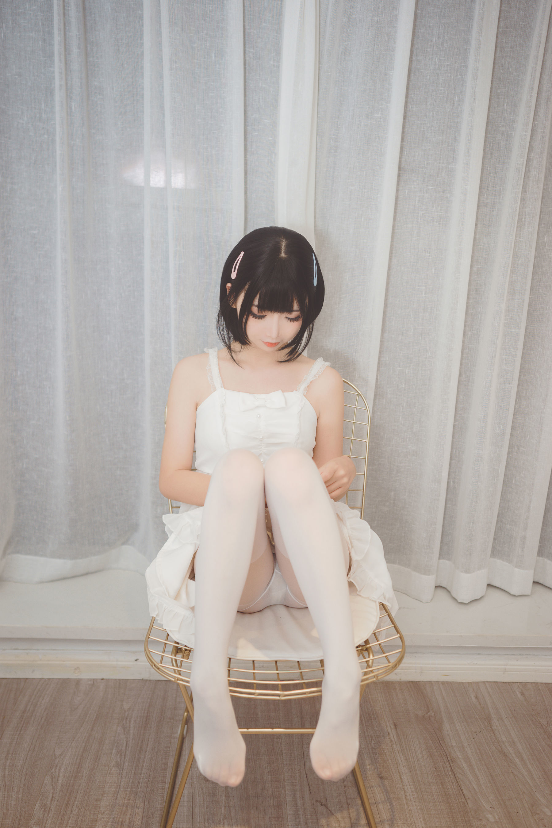 [萝莉COS] 面饼仙儿 – 白色空间 [9P]-66COS