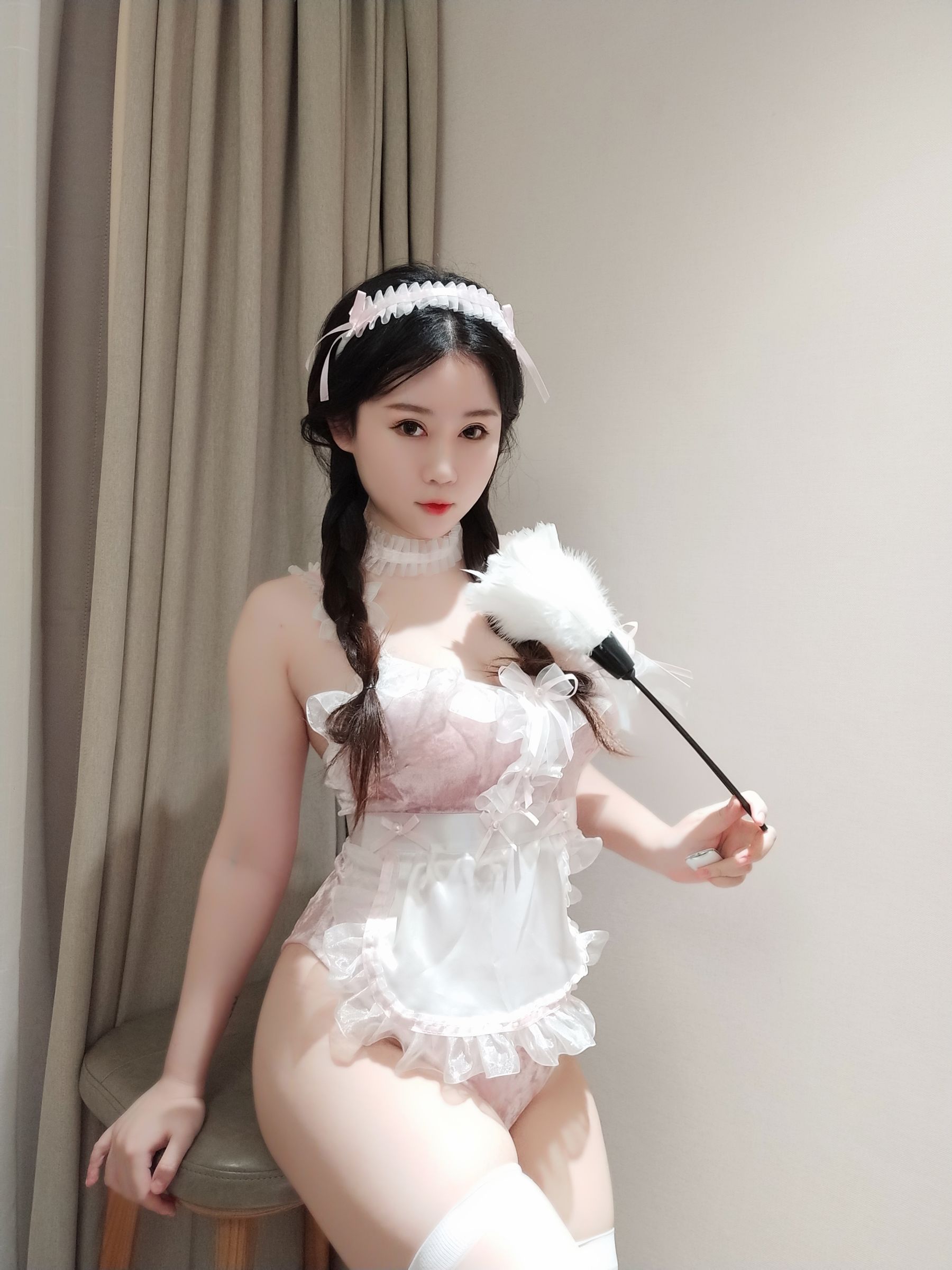 蜜桃少女是依酱呀 – 冬季女友 [45P]-66COS